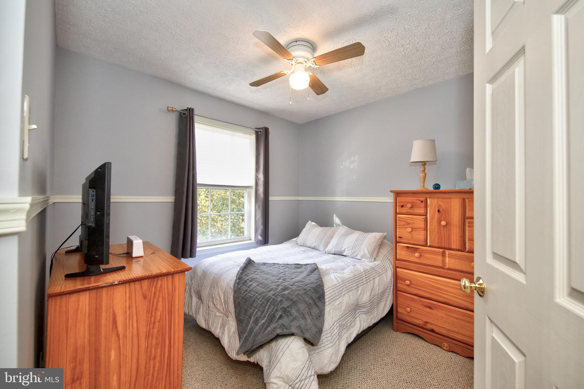 CONSTANT FRIENDSHIP - Residential