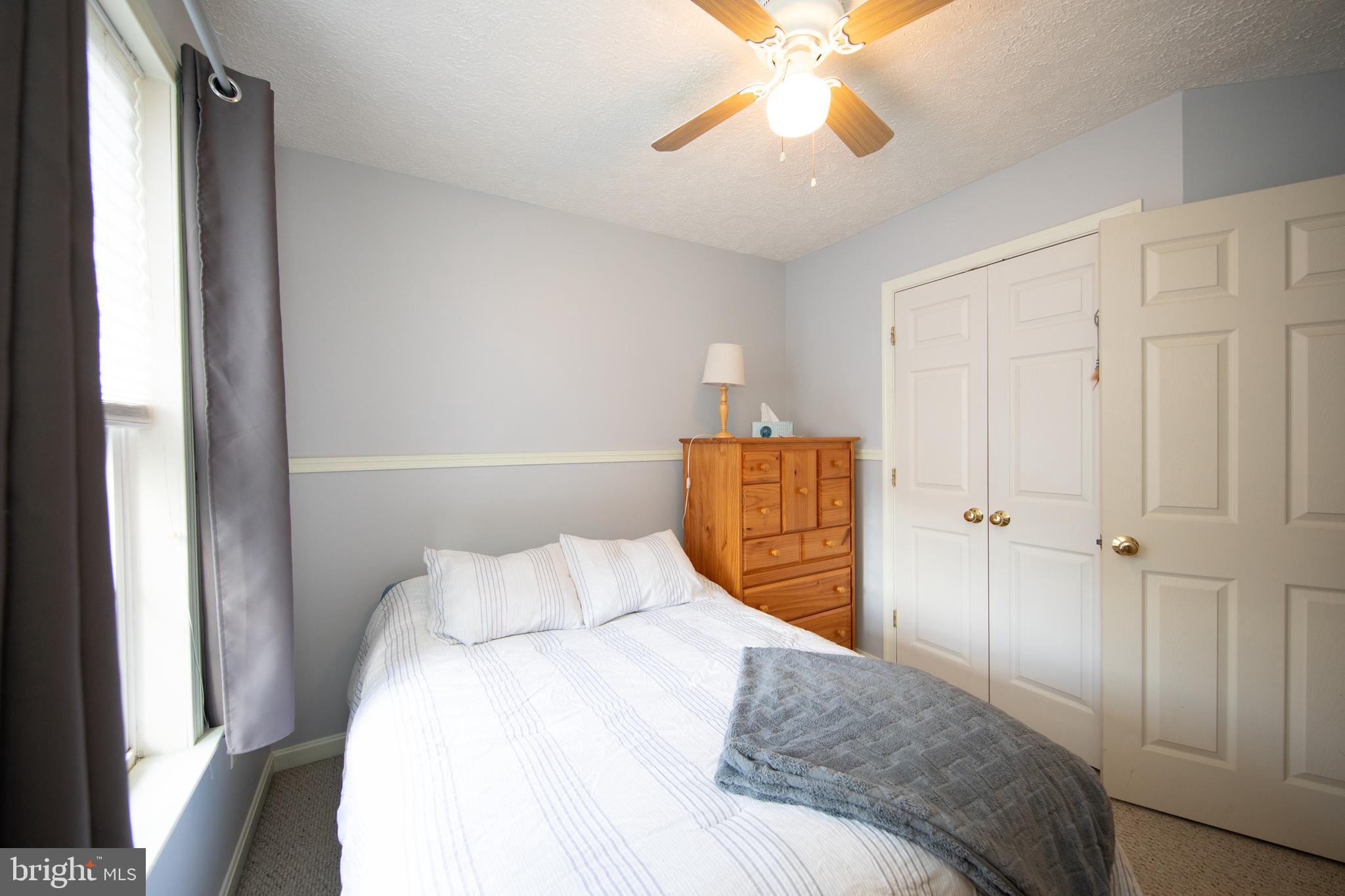 CONSTANT FRIENDSHIP - Residential