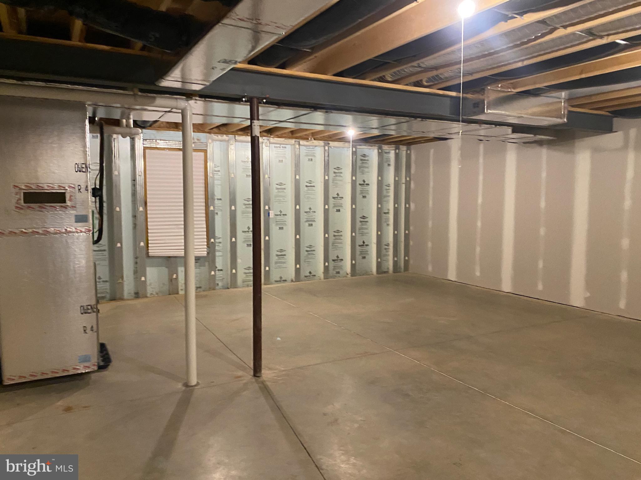 SPRING ROCK - Residential Lease