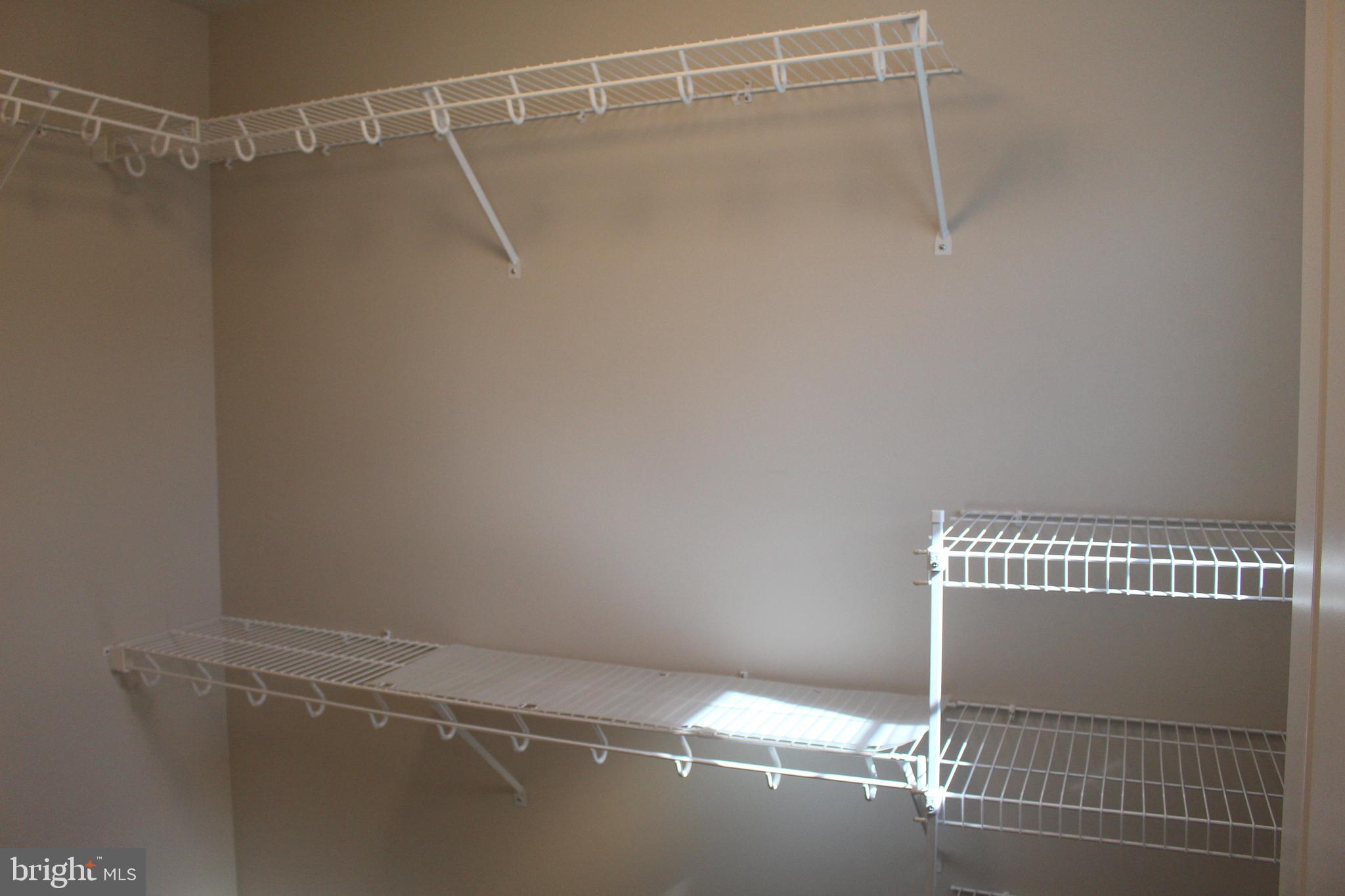 SPRING ROCK - Residential Lease