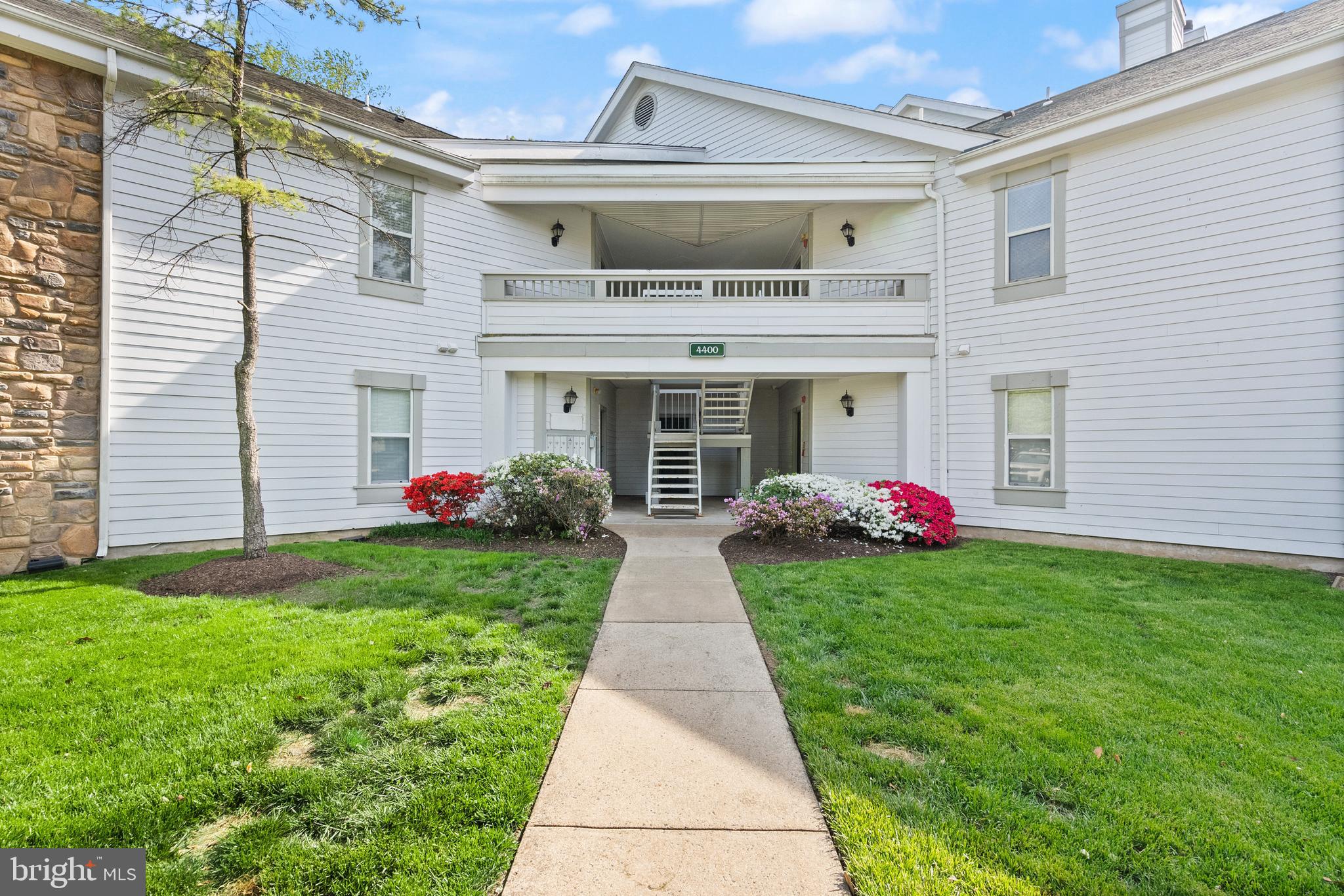 STONECROFT CONDO - Residential