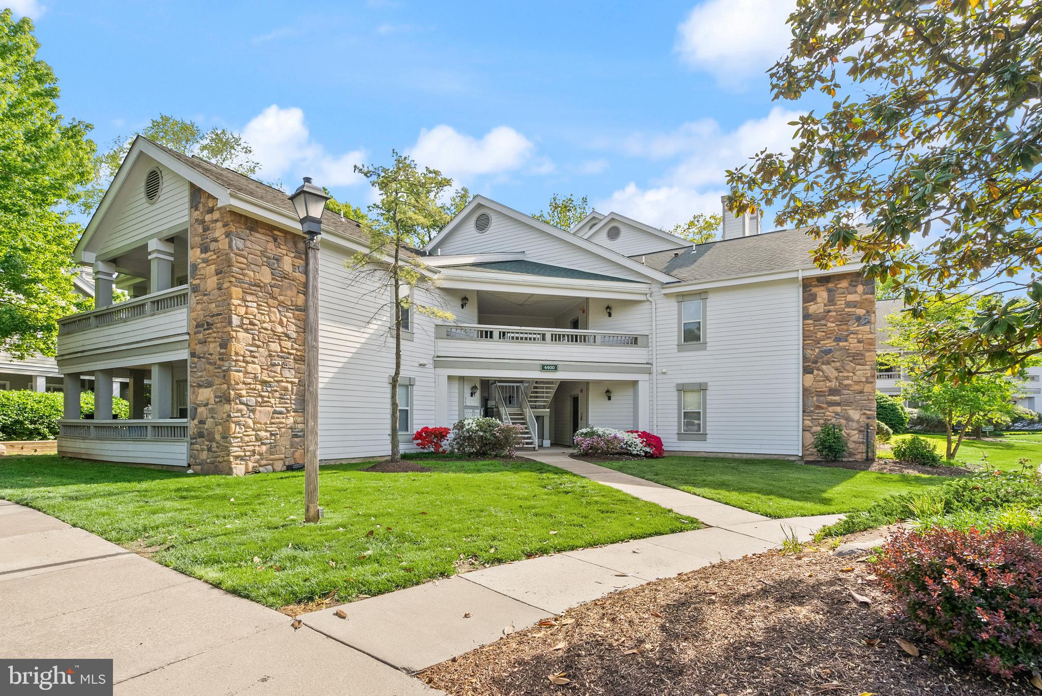 STONECROFT CONDO - Residential