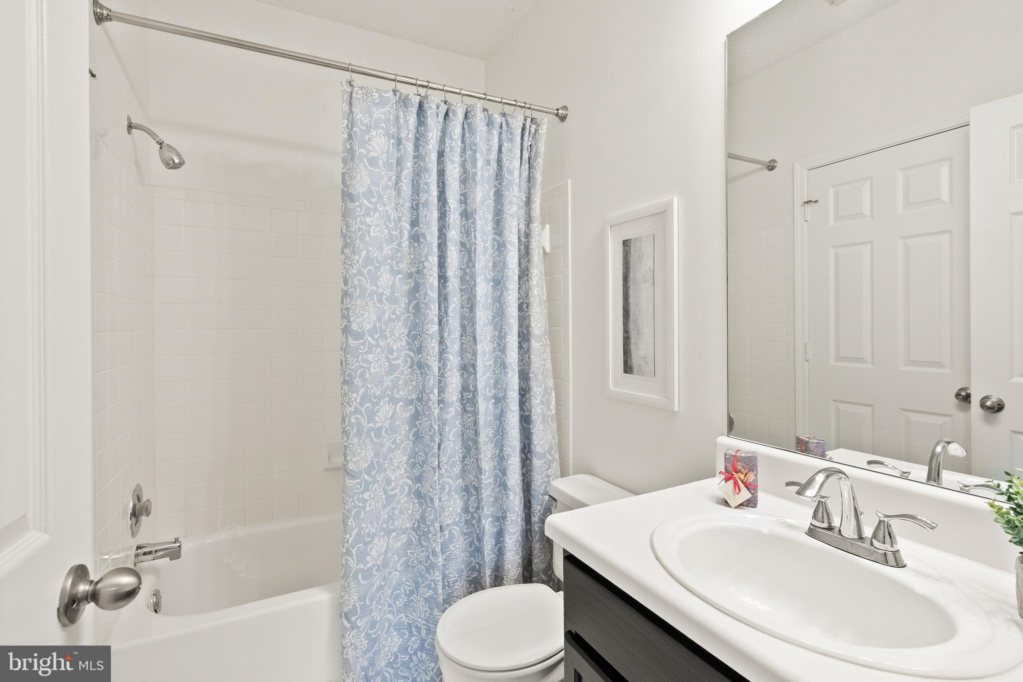 STONECROFT CONDO - Residential