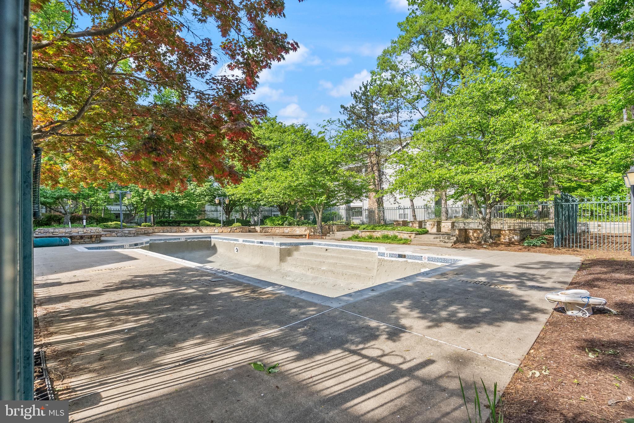 STONECROFT CONDO - Residential