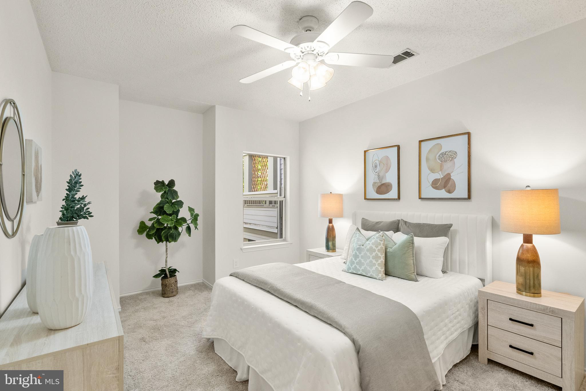 STONECROFT CONDO - Residential