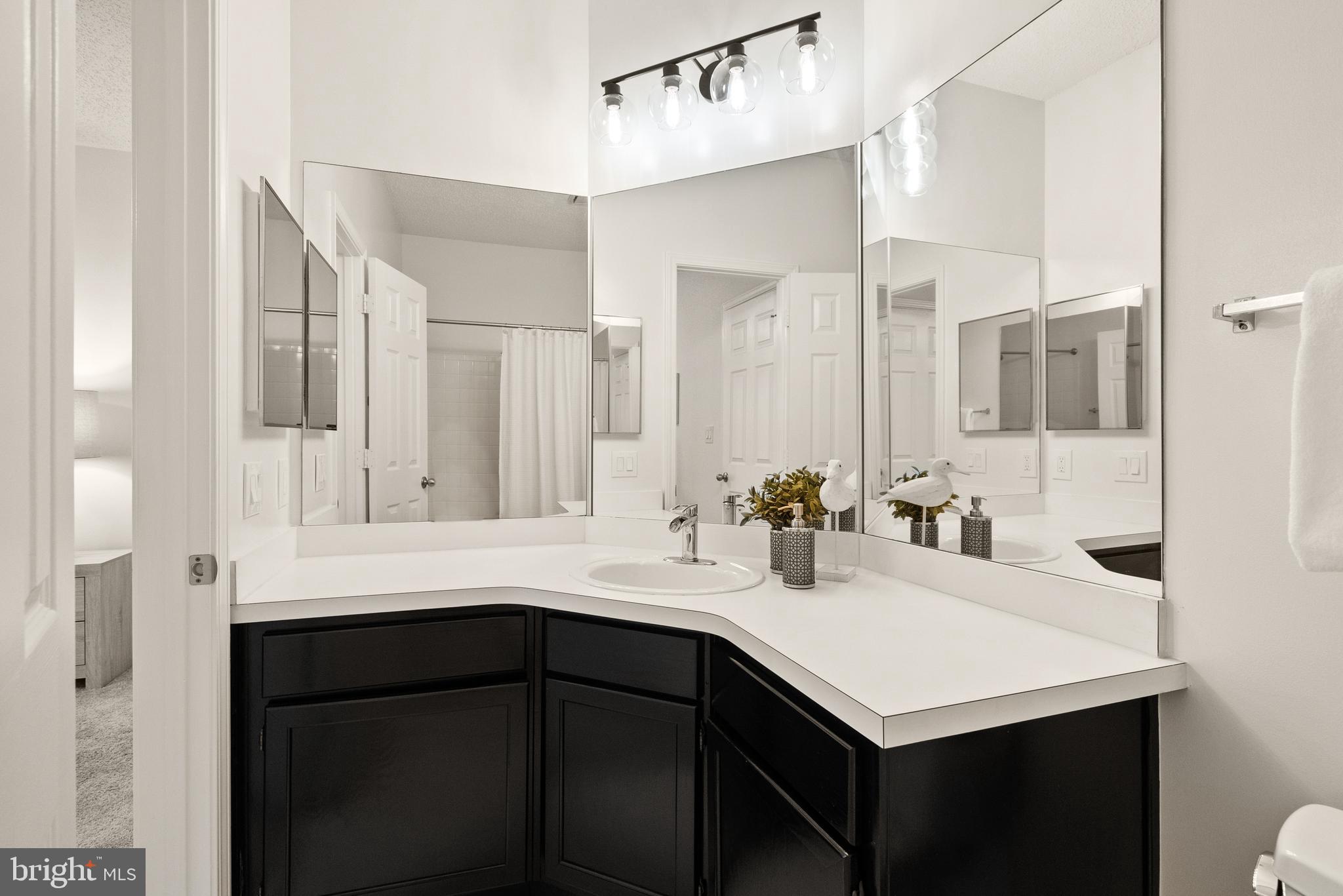 STONECROFT CONDO - Residential