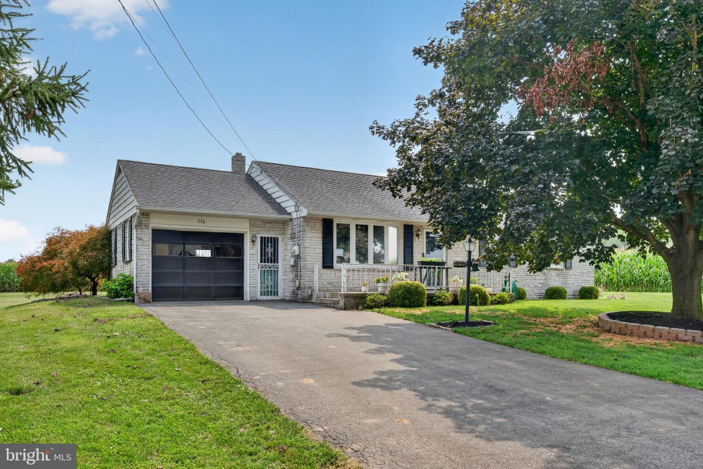 Photo of 776 Sharon Drive, MOUNT JOY, PA 17552 (MLS # PALA2093540)