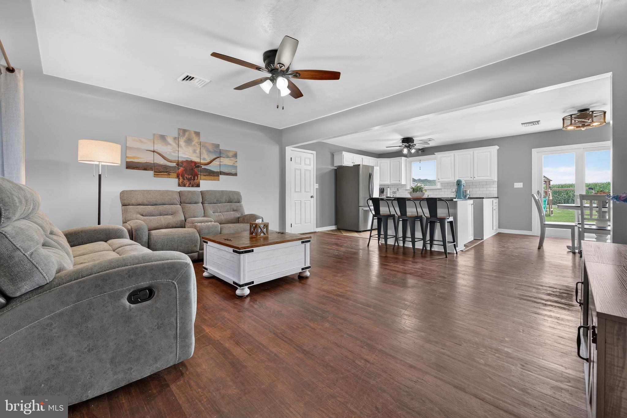 776 SHARON DRIVE