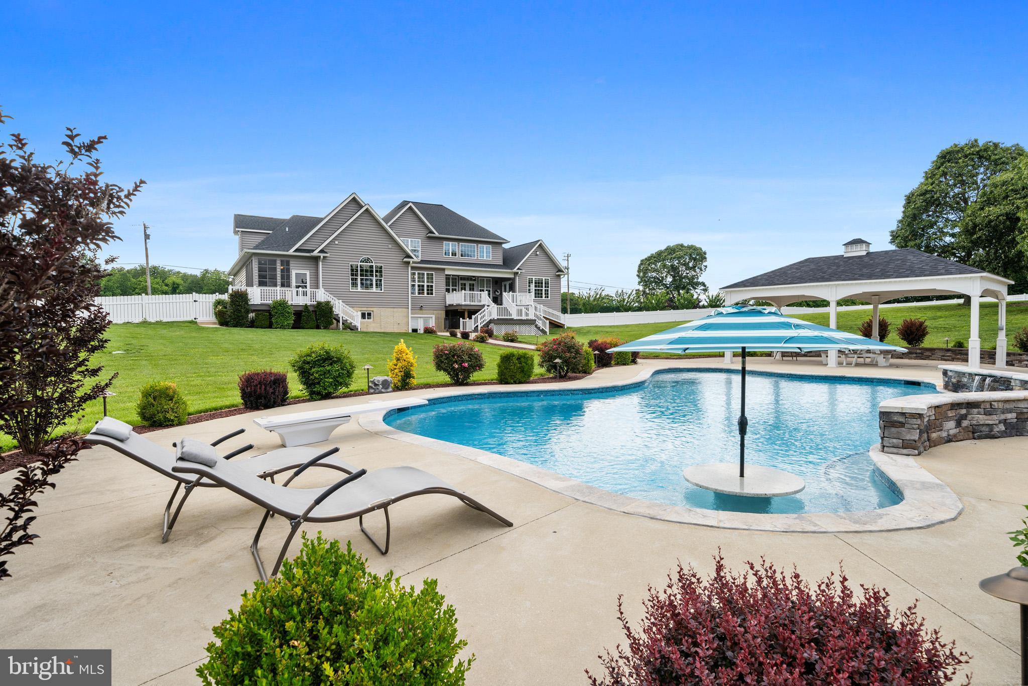 MATAPEAKE - Residential