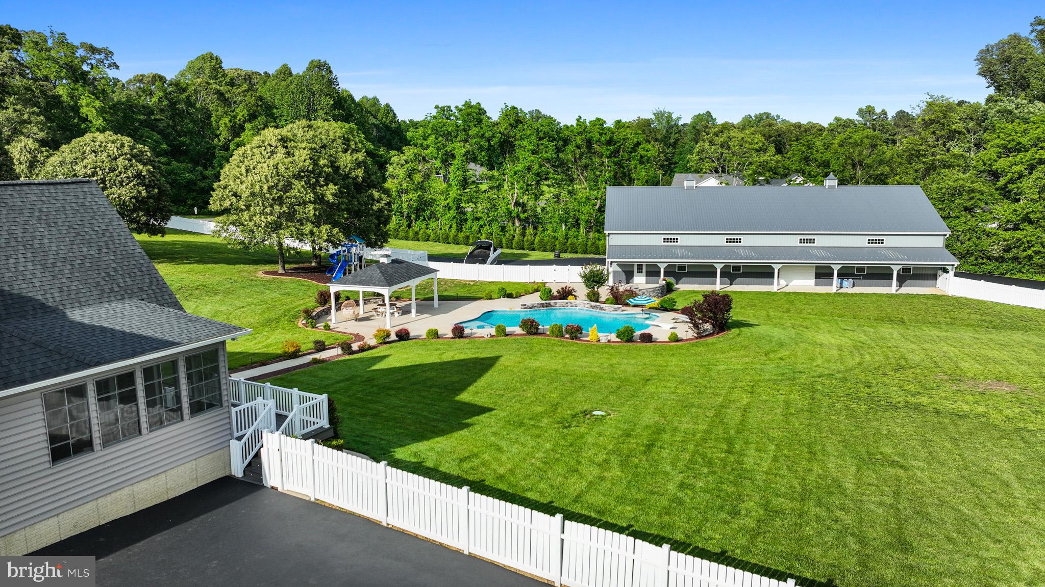 MATAPEAKE - Residential