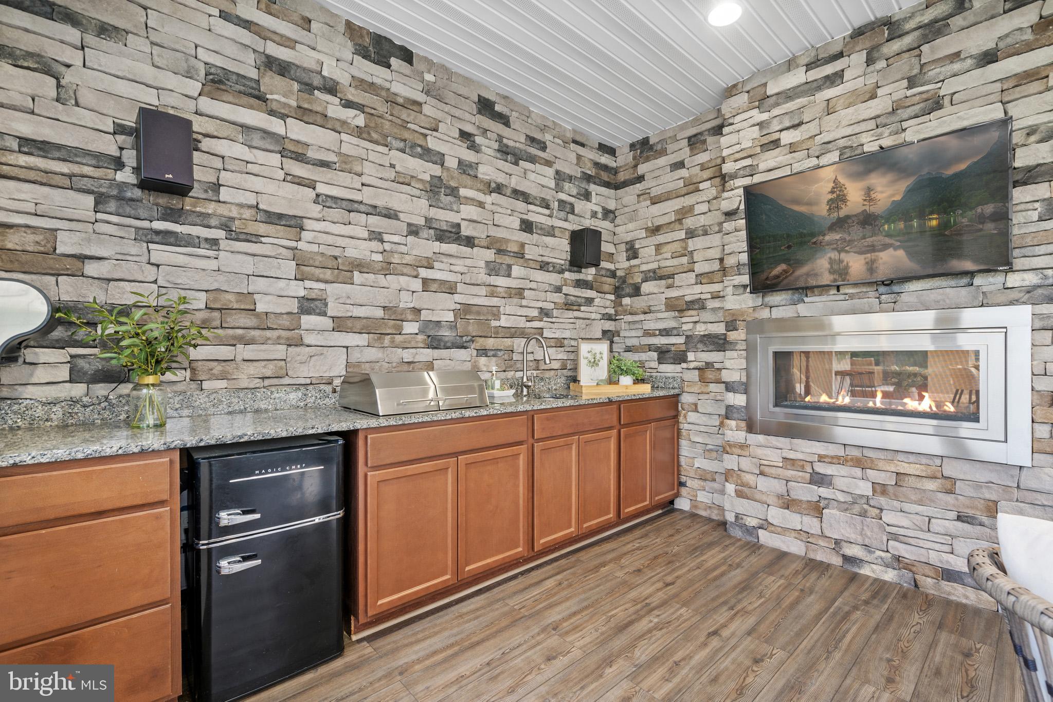 MATAPEAKE - Residential