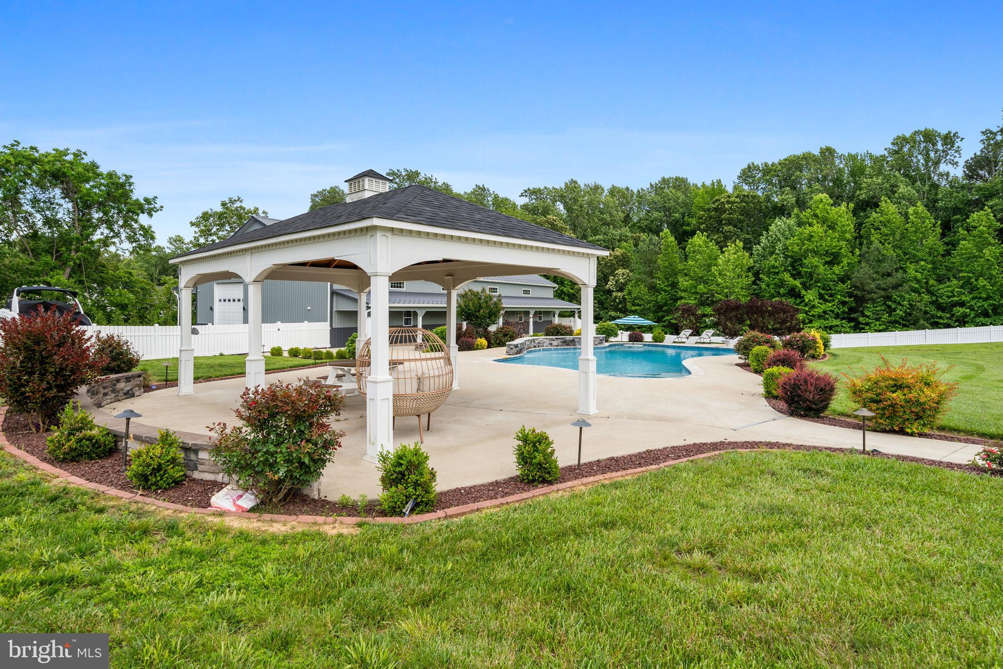 MATAPEAKE - Residential