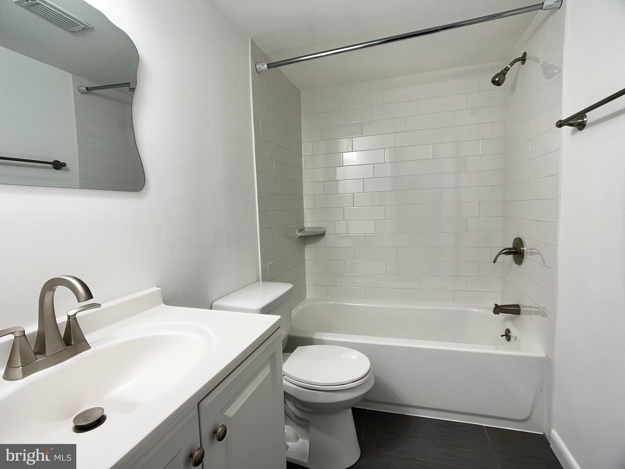 GREENBRIAR CONDO PHASE III - Residential Lease