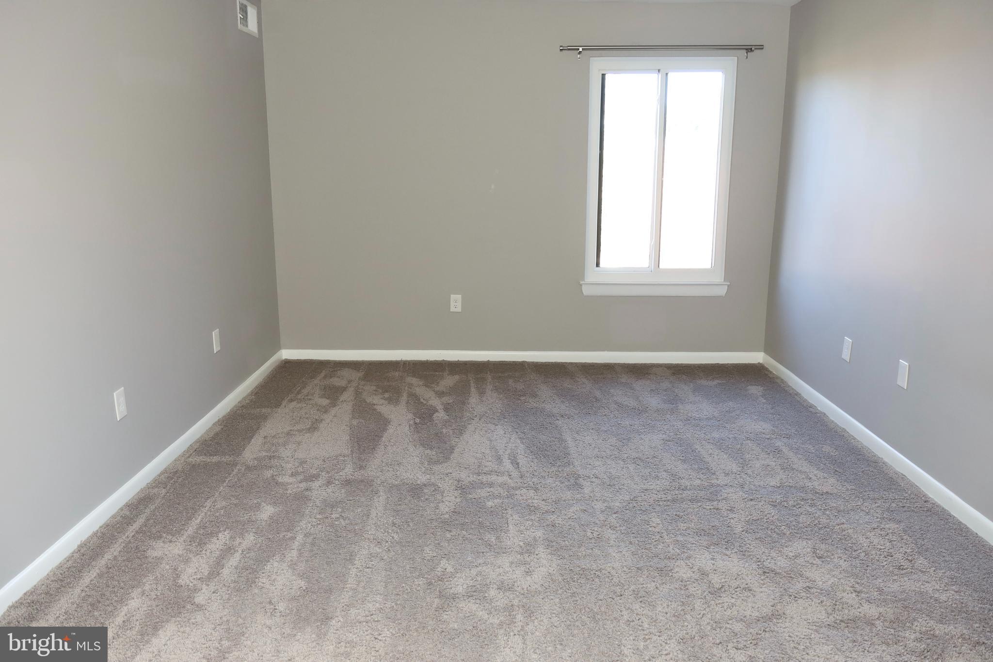 GREENBRIAR CONDO PHASE III - Residential Lease