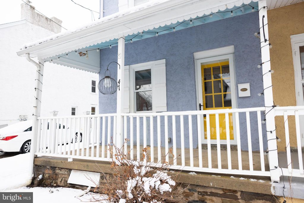 Photo of 47 Grant Street, PHOENIXVILLE, PA 19460 (MLS # PACT2118172)