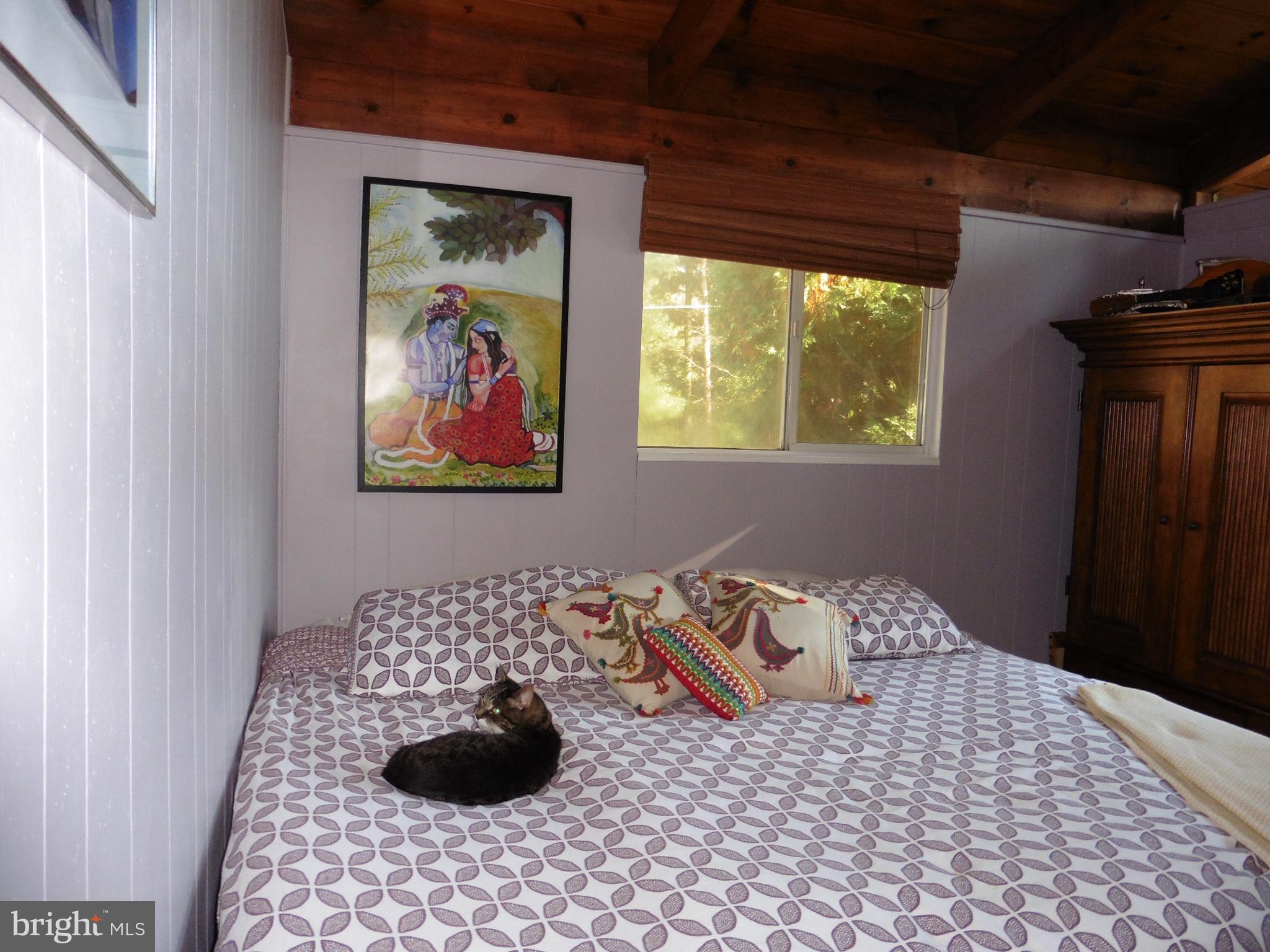 KEYES FERRY ACRES - Residential