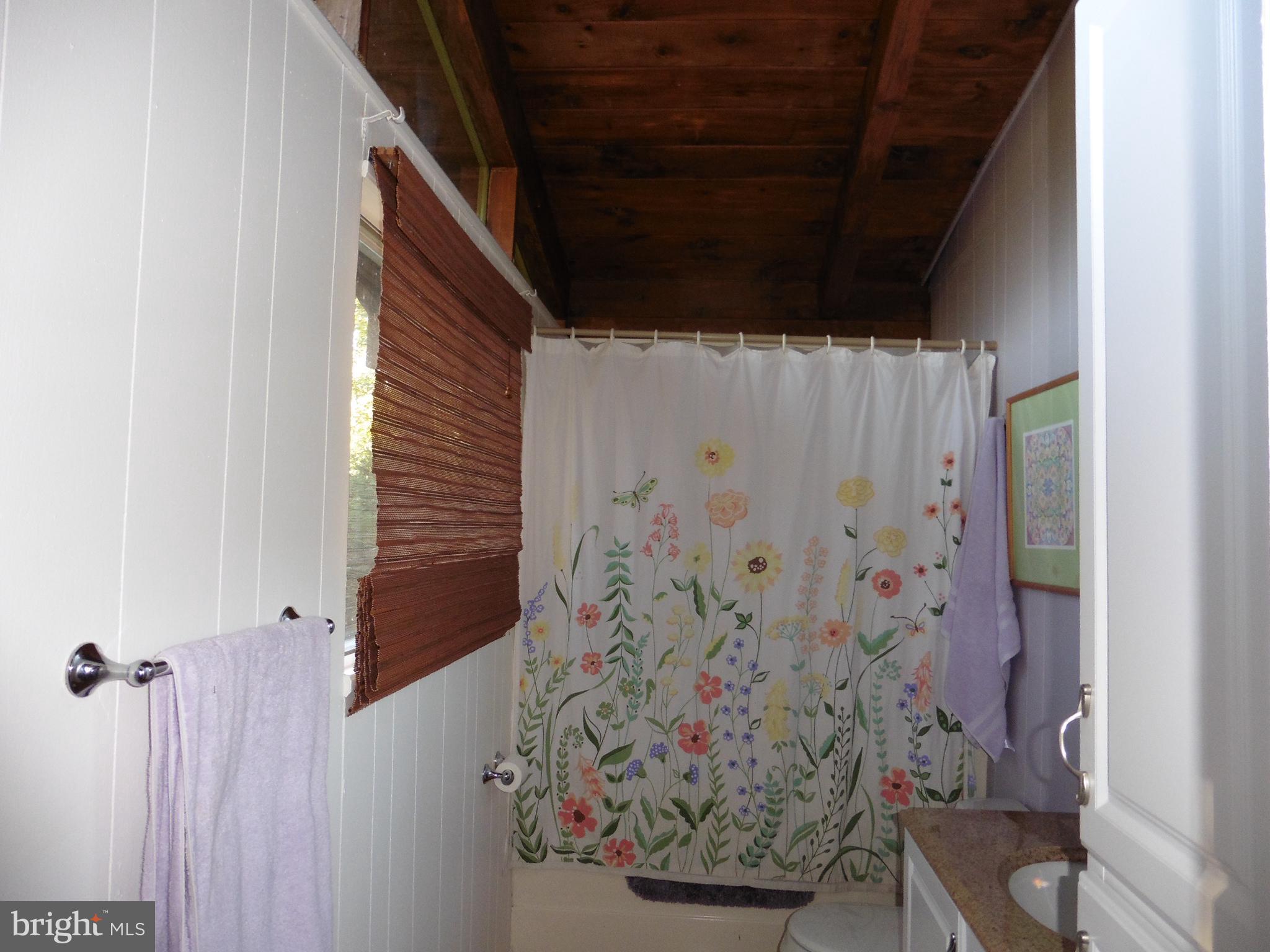 KEYES FERRY ACRES - Residential