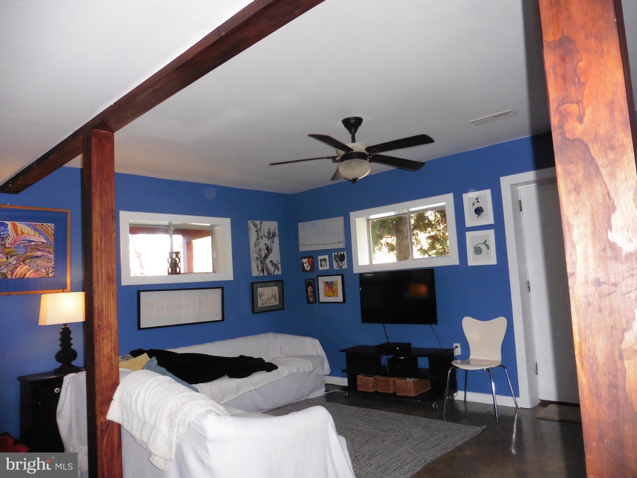 KEYES FERRY ACRES - Residential