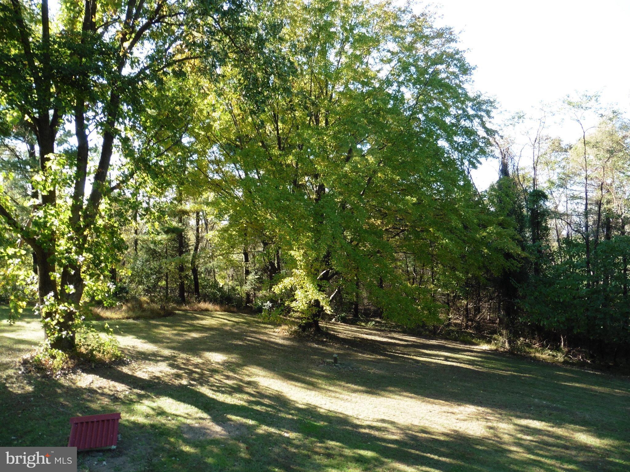 KEYES FERRY ACRES - Residential