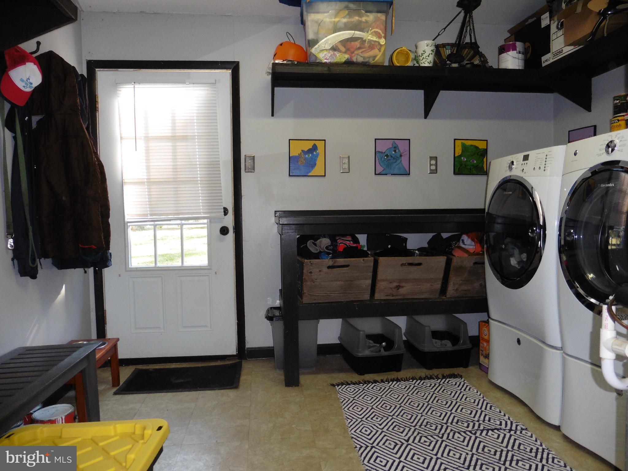 KEYES FERRY ACRES - Residential