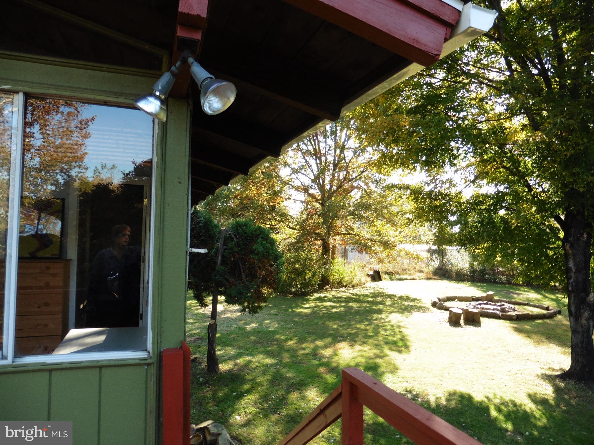 KEYES FERRY ACRES - Residential