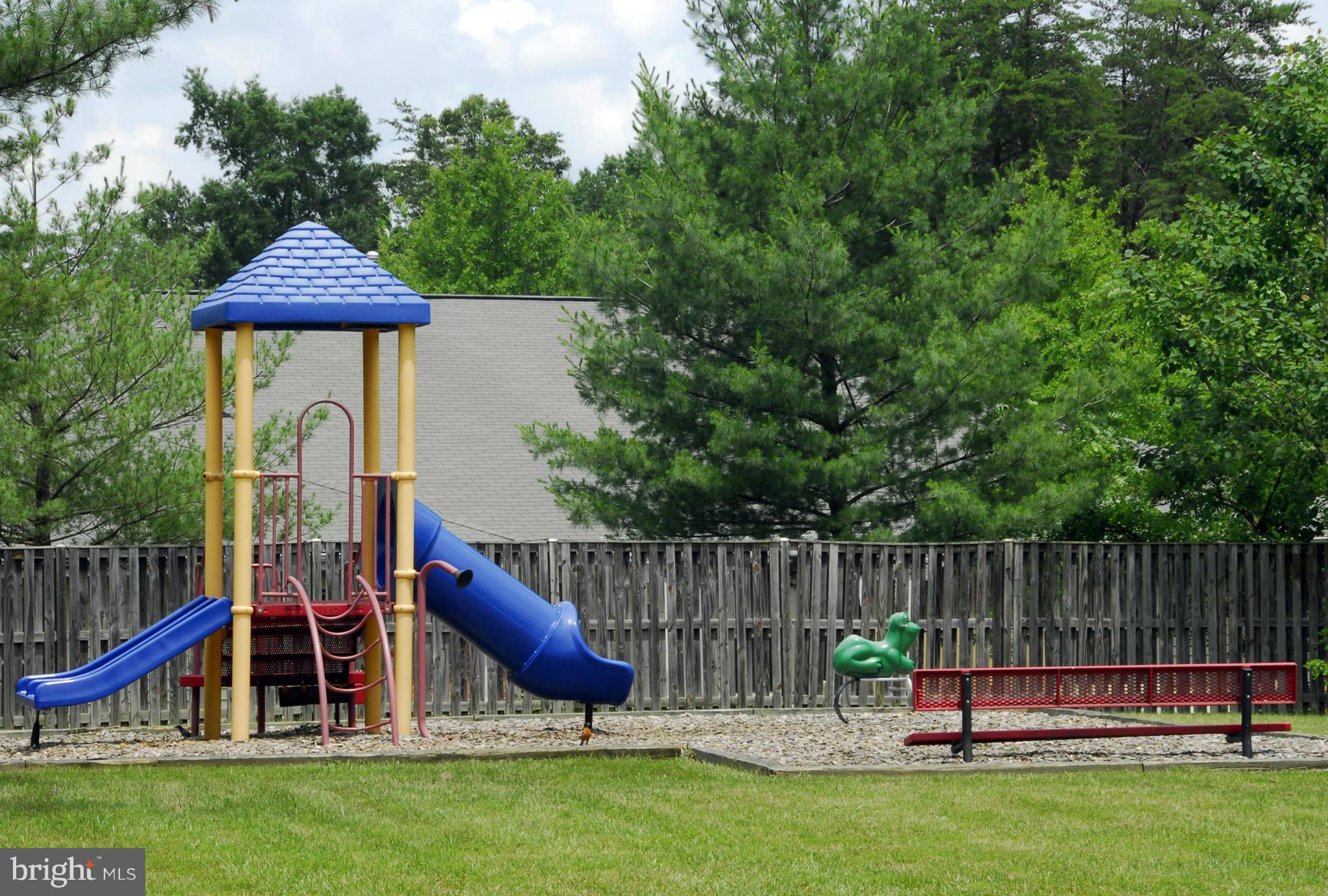 FIELDSIDE AT ST CHARLES - Residential