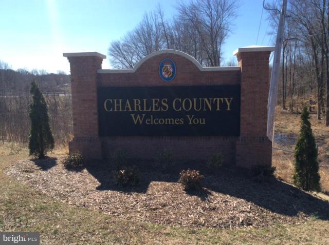 FIELDSIDE AT ST CHARLES - Residential