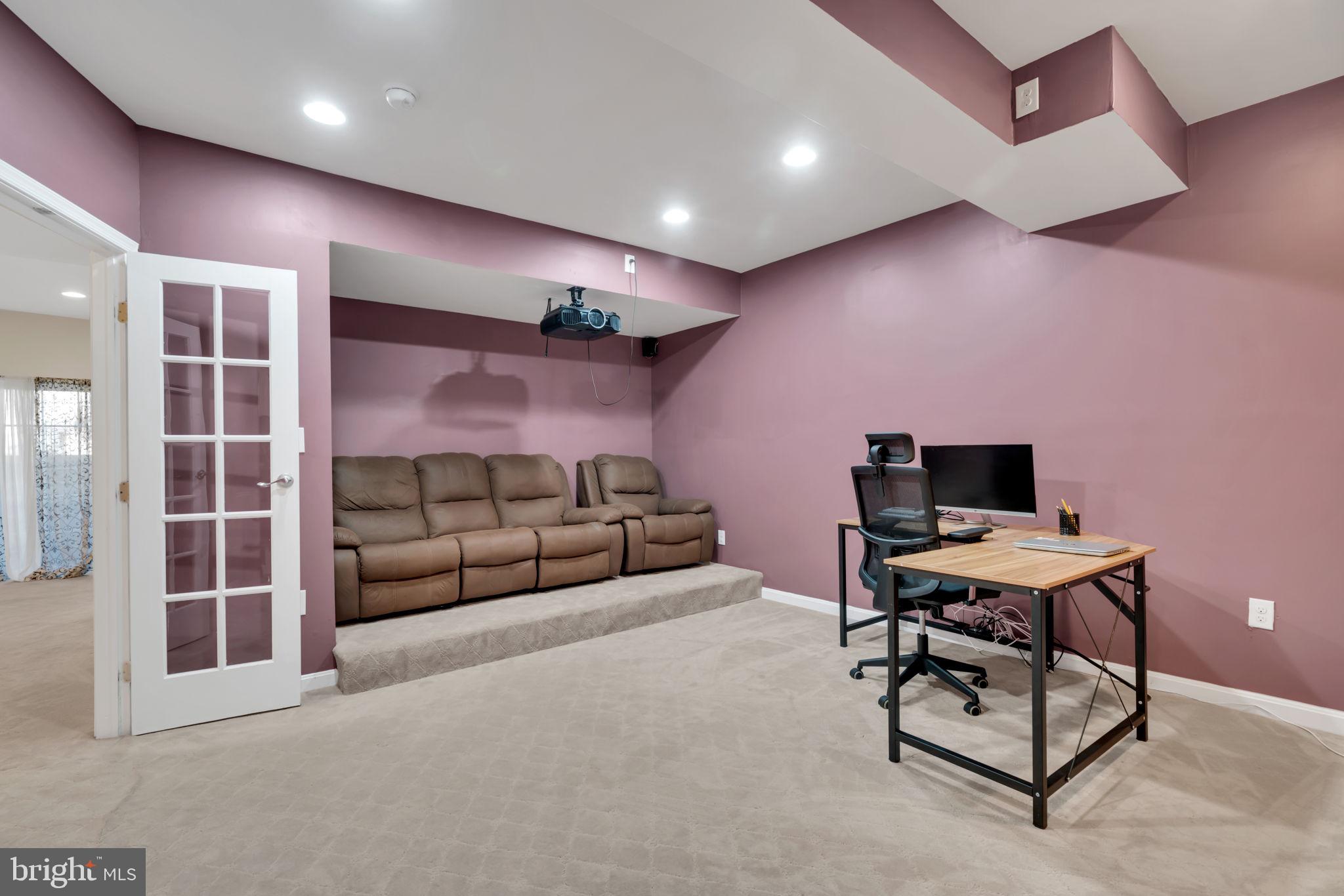 PORT POTOMAC - Residential