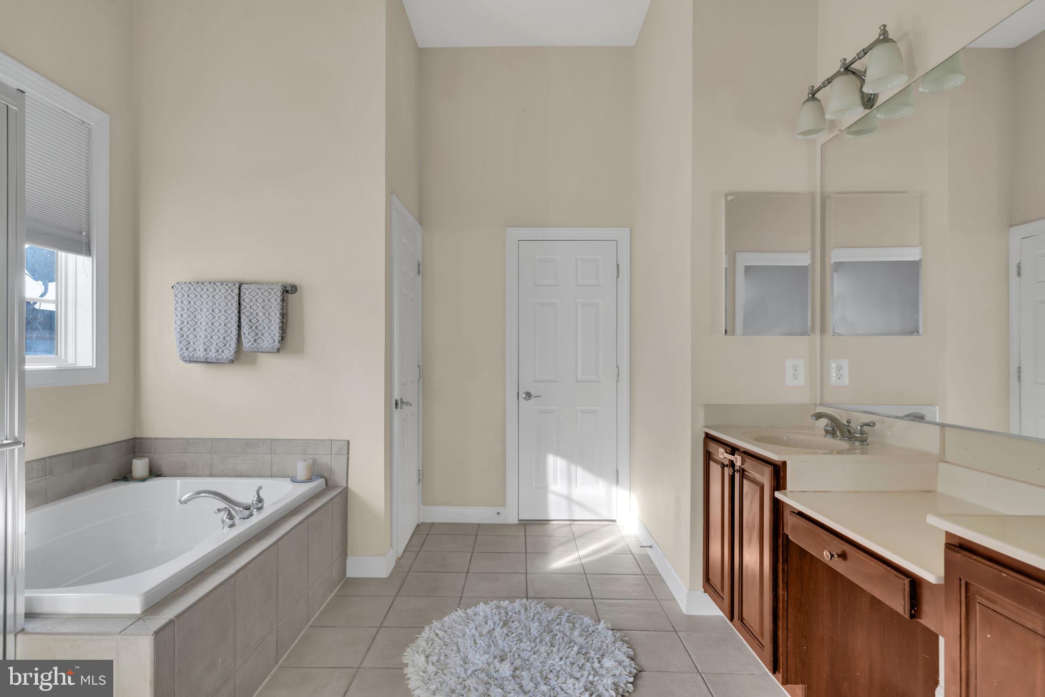 PORT POTOMAC - Residential