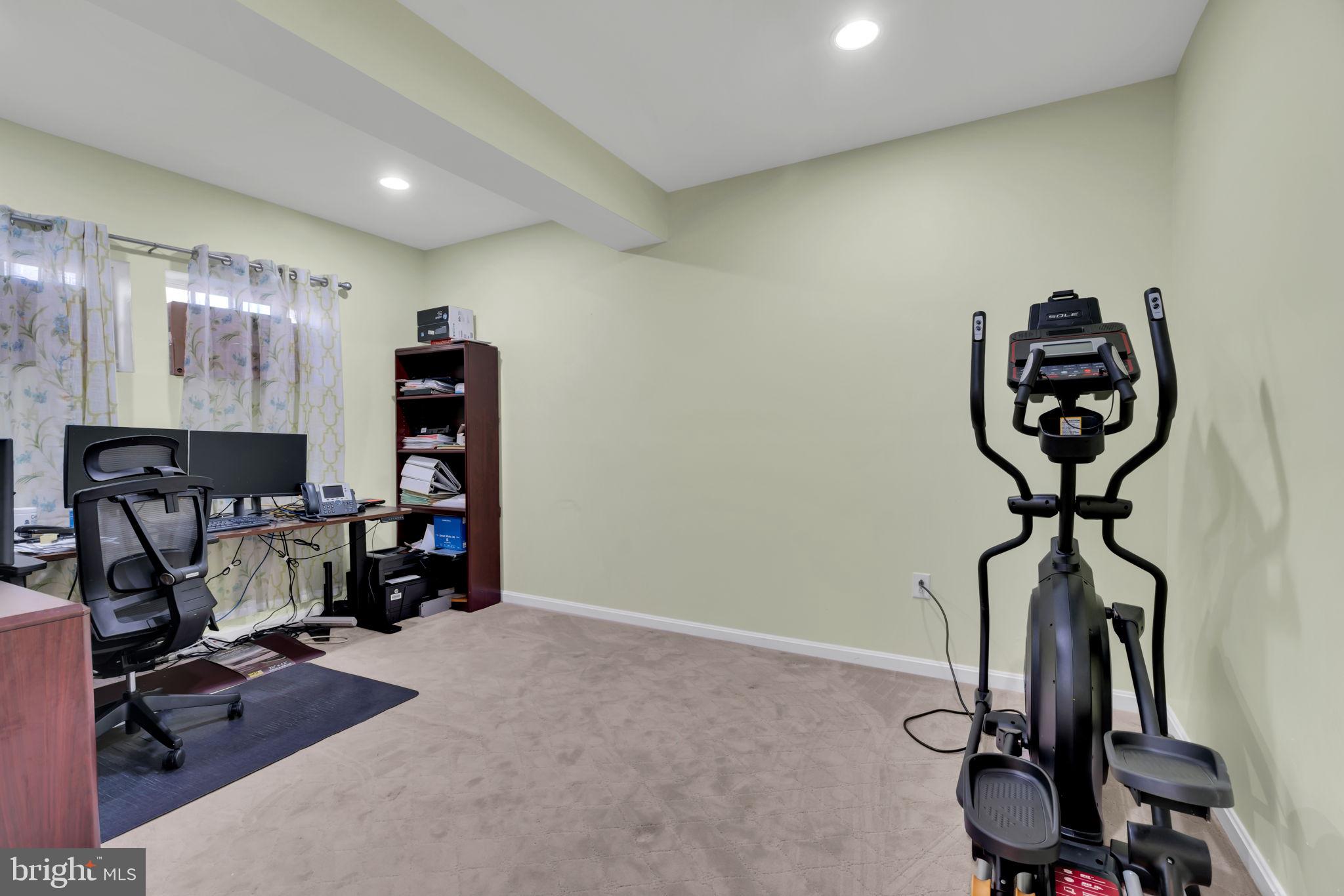 PORT POTOMAC - Residential