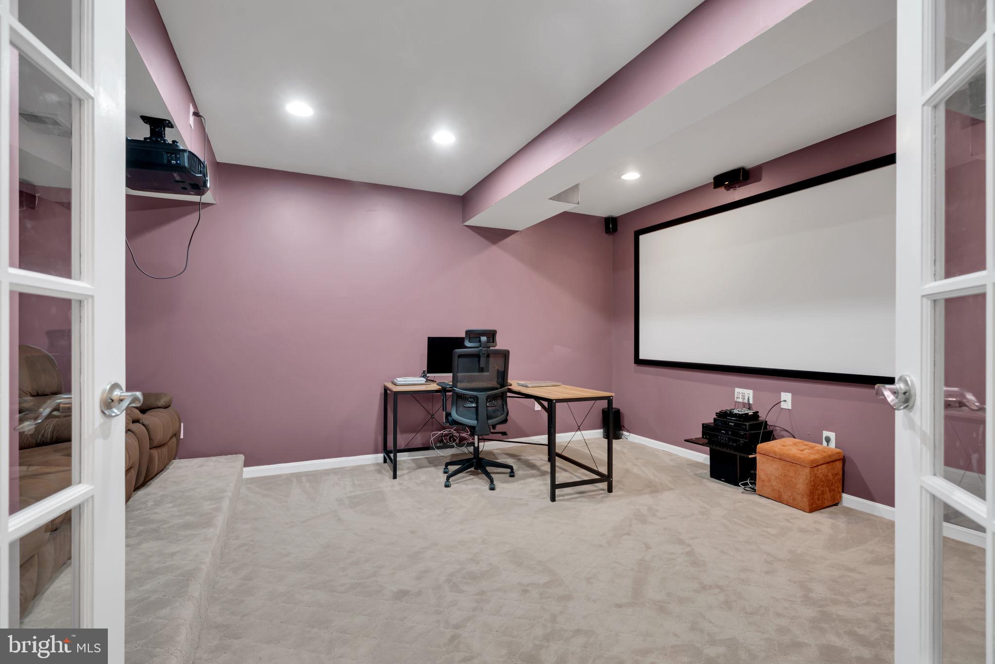 PORT POTOMAC - Residential