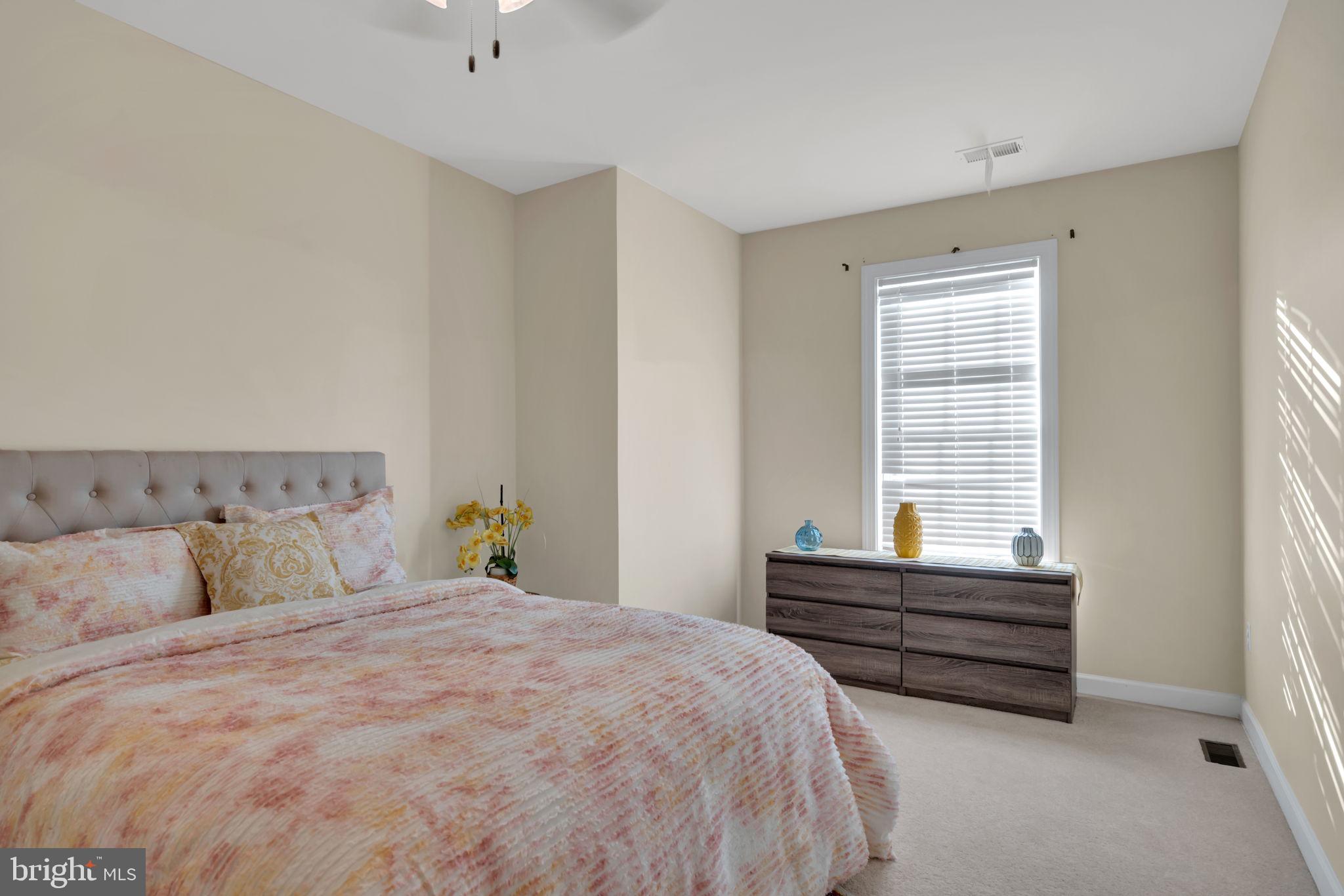 PORT POTOMAC - Residential