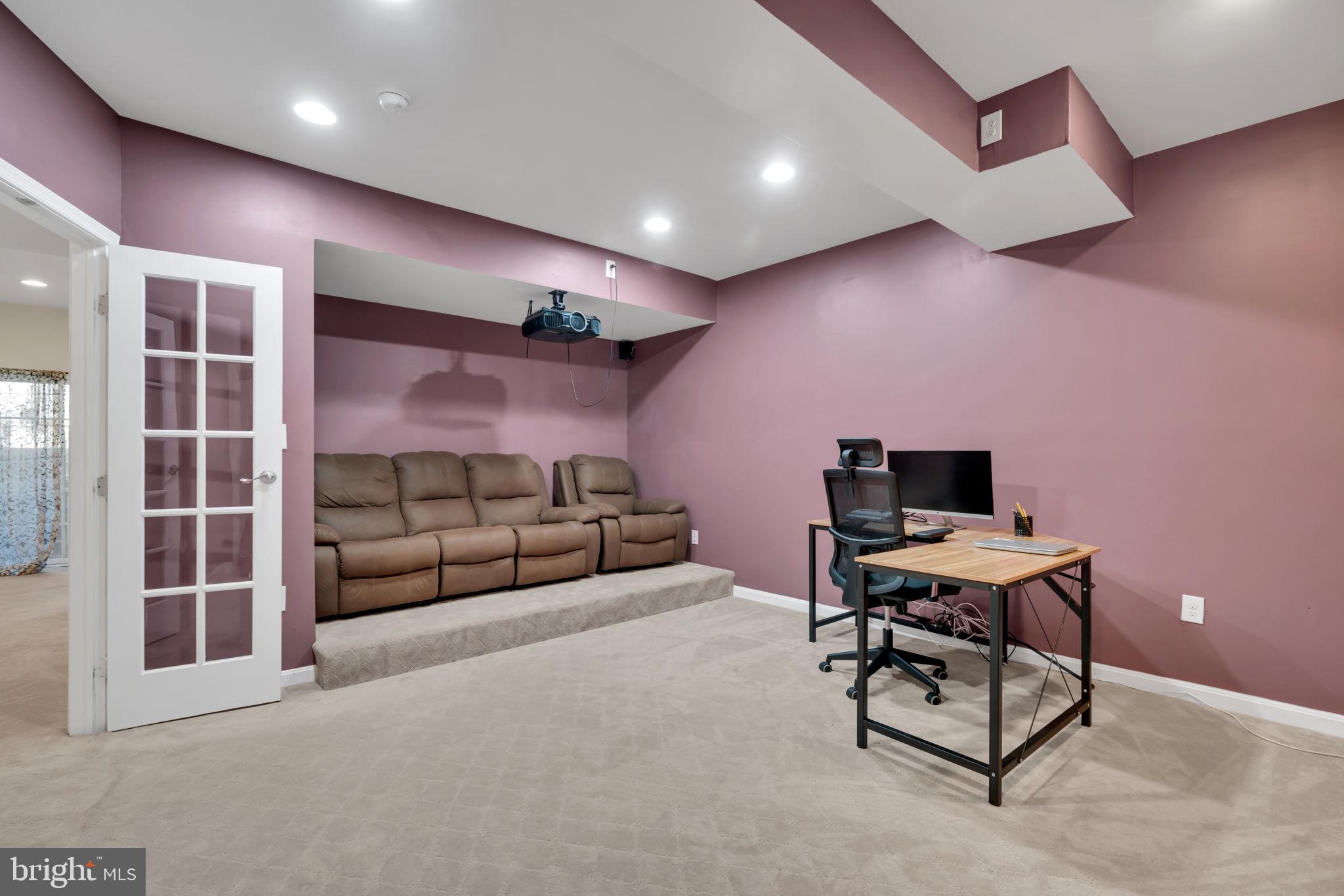 PORT POTOMAC - Residential