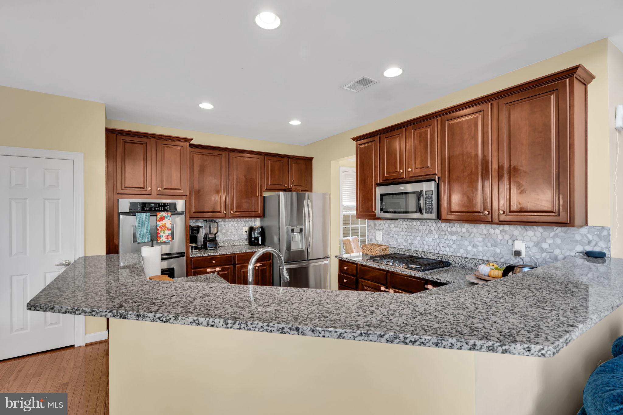 PORT POTOMAC - Residential