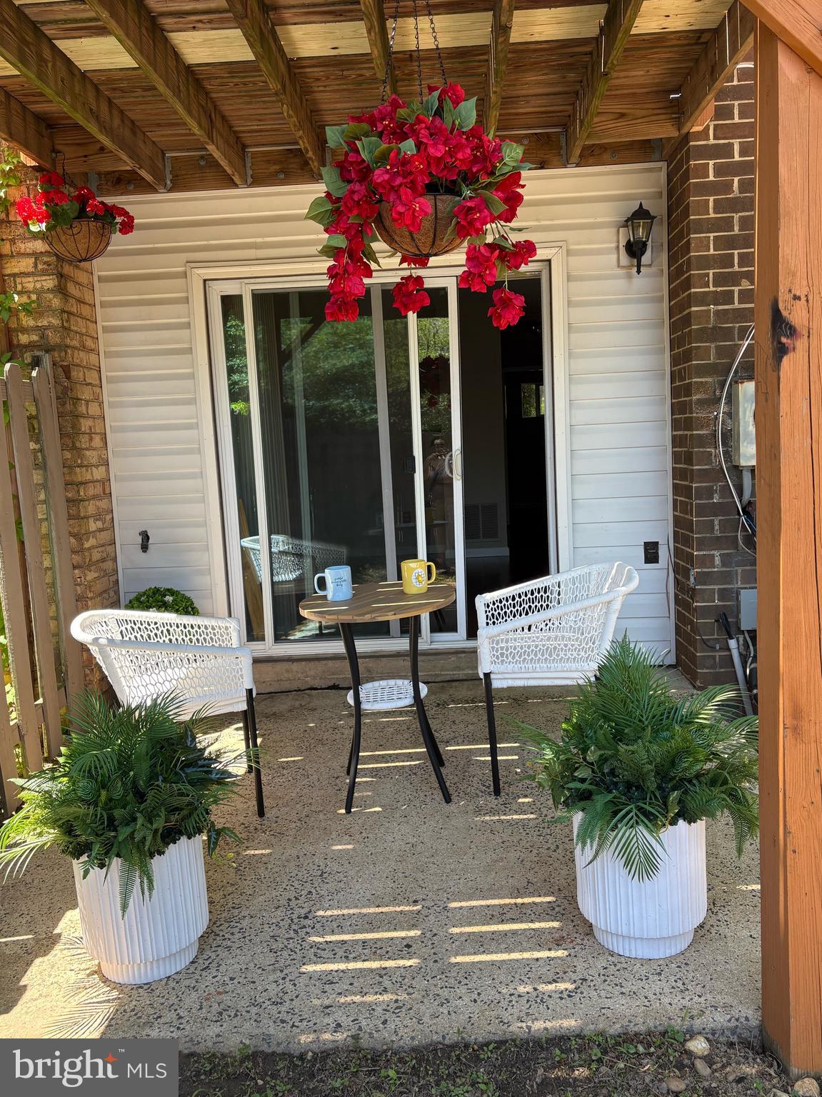 TYSONS COURT - Residential