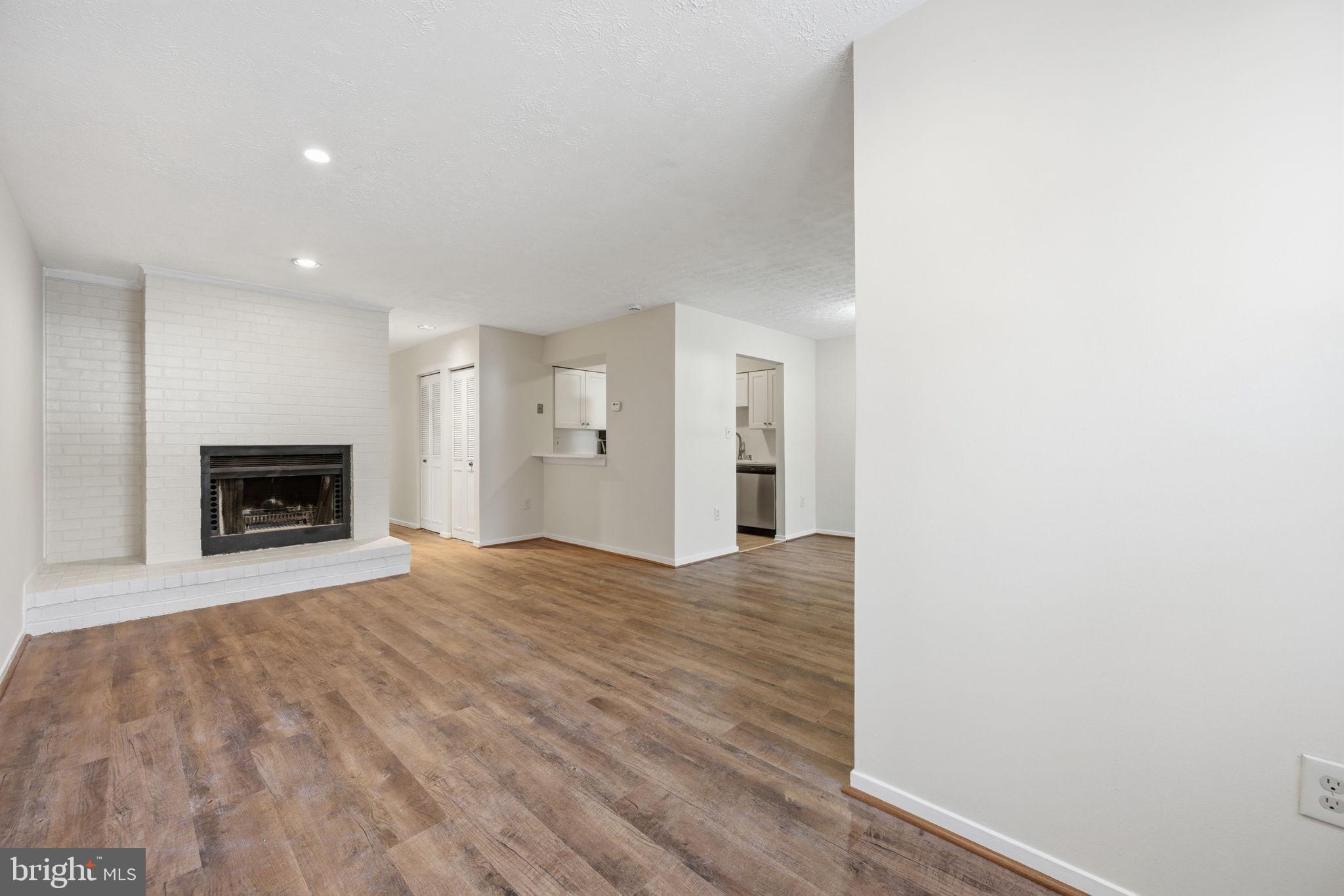 VILLAGE OF KINGS CONTRIVANCE - Residential