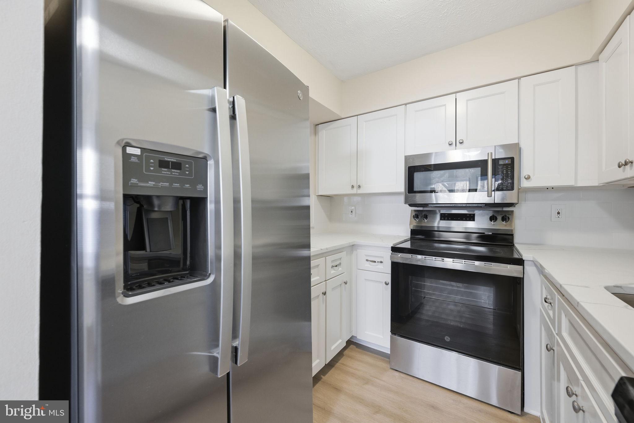 7524 SWEET HOURS WAY B