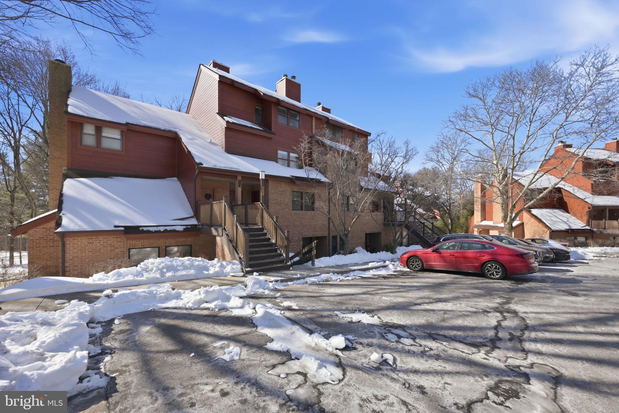 7524 SWEET HOURS WAY B