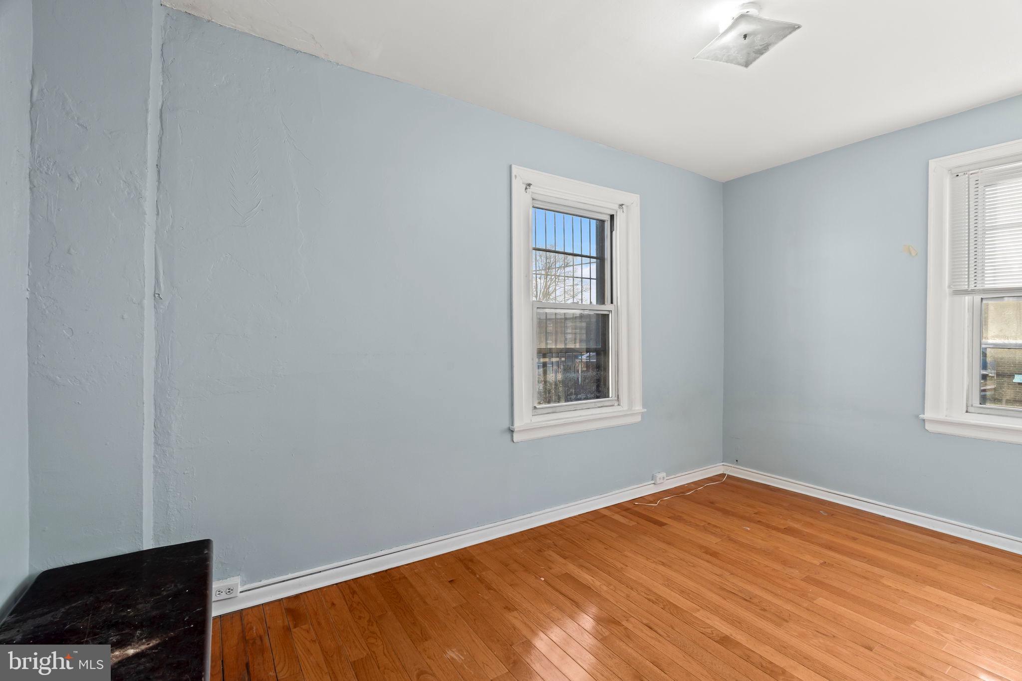 PHILADELPHIA (NORTHEAST) - Residential