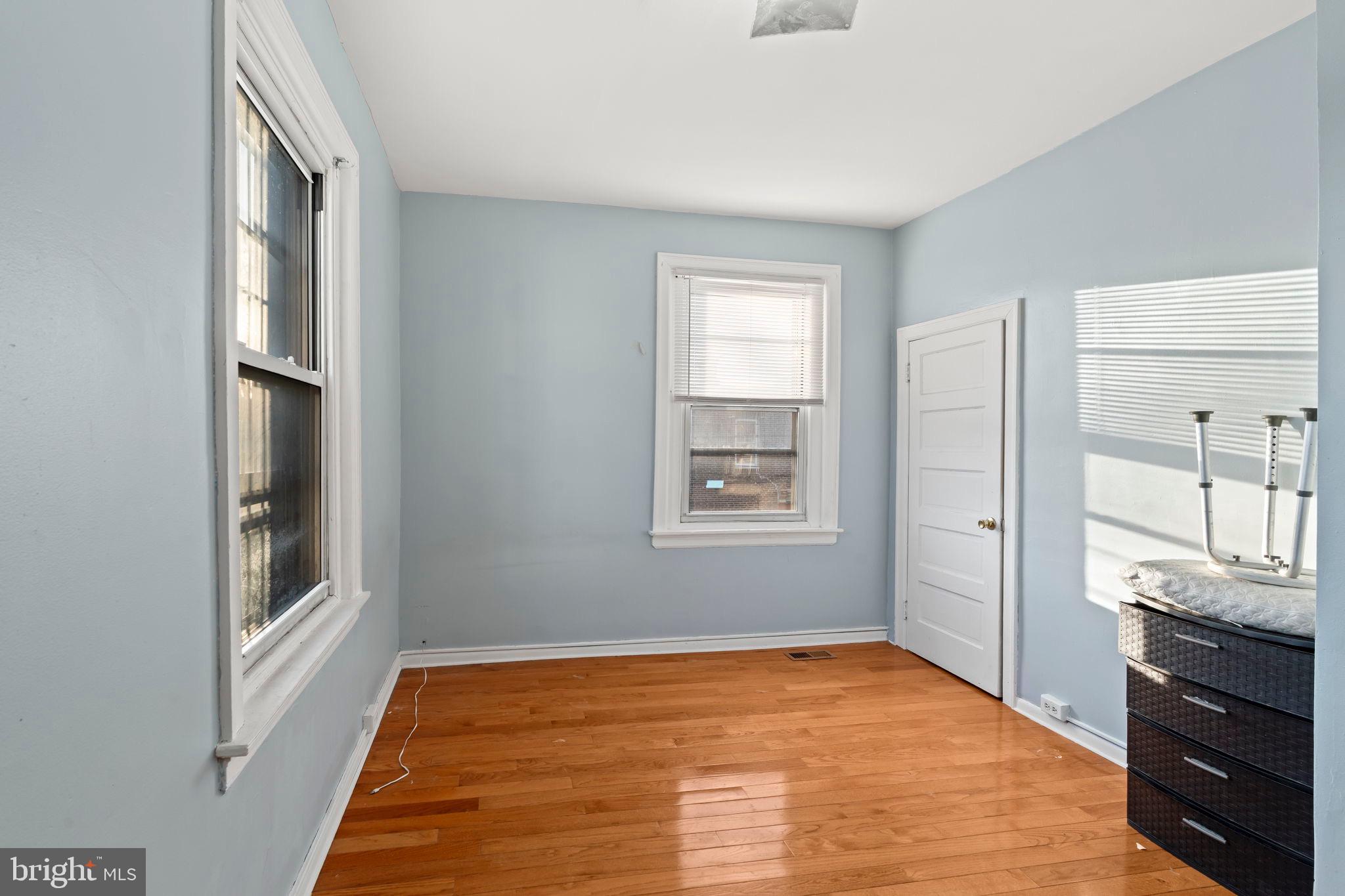 PHILADELPHIA (NORTHEAST) - Residential