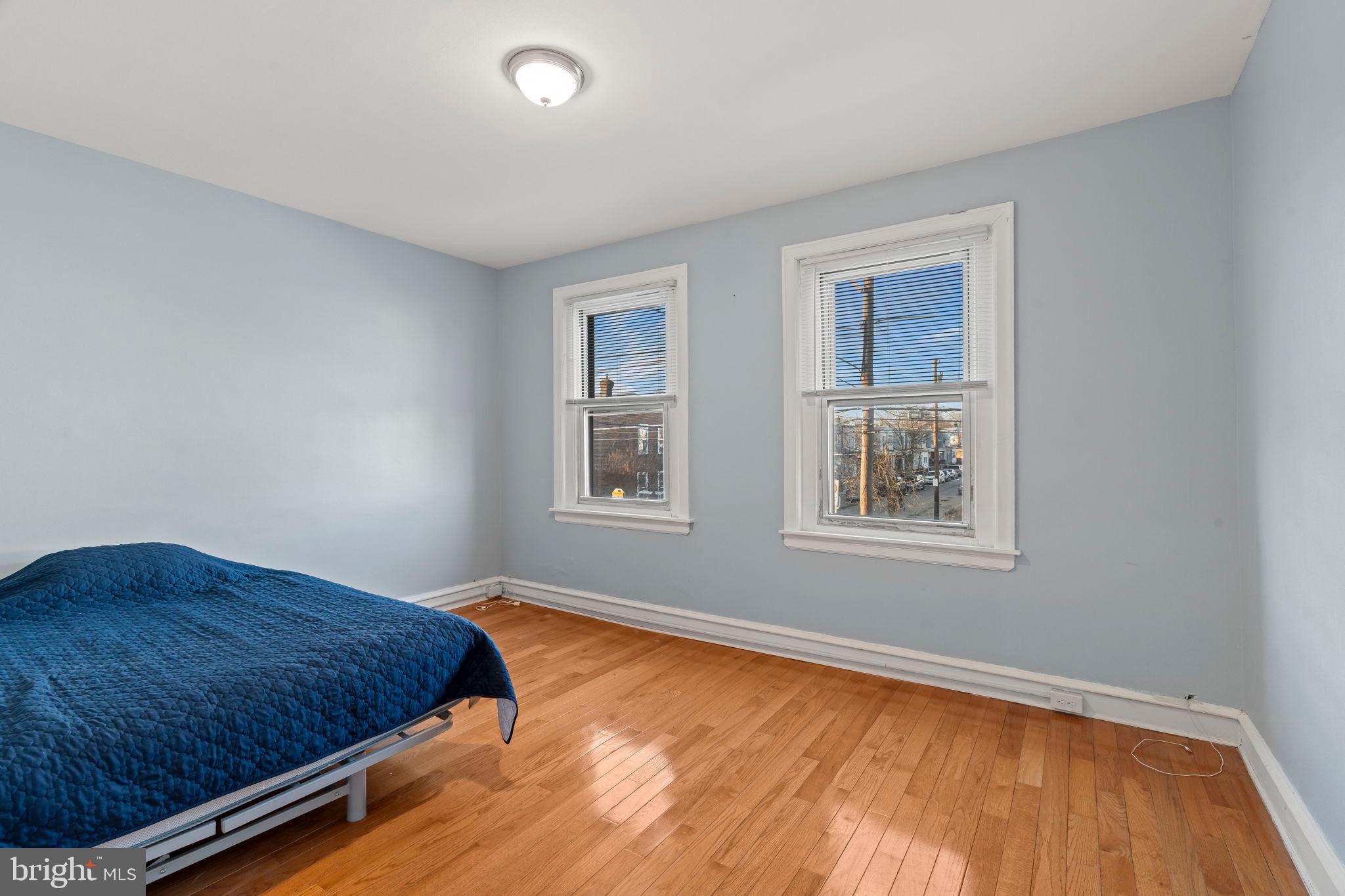 PHILADELPHIA (NORTHEAST) - Residential