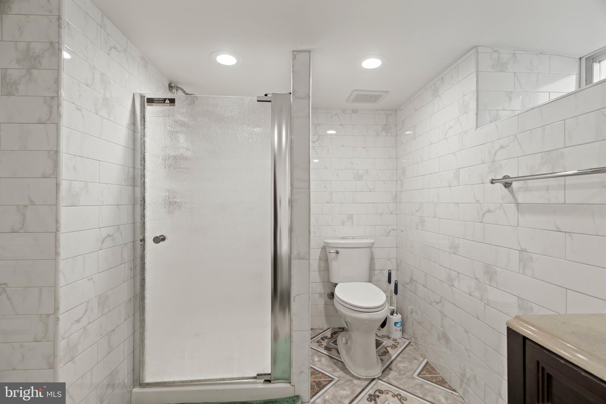 PHILADELPHIA (NORTHEAST) - Residential