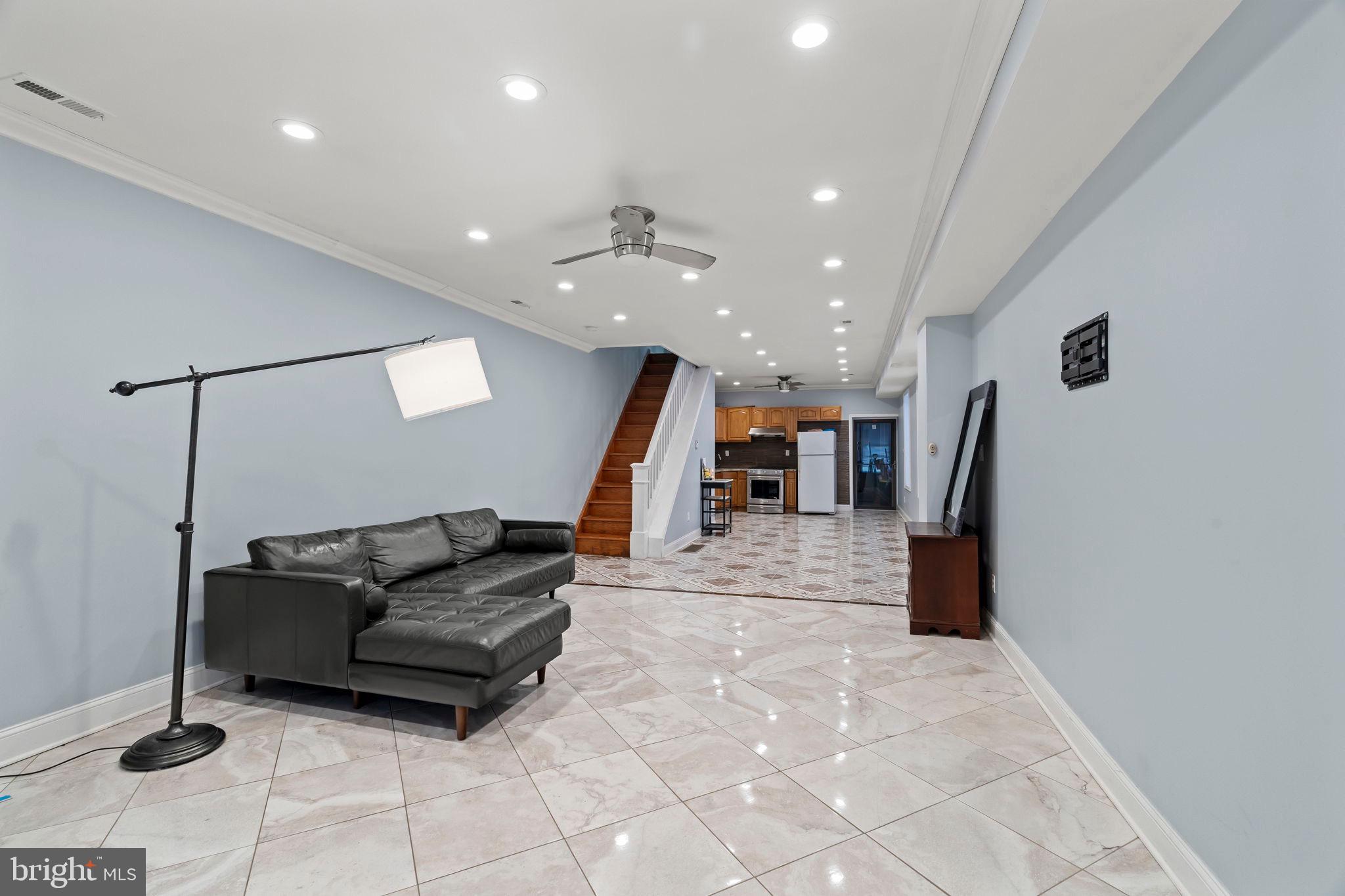 PHILADELPHIA (NORTHEAST) - Residential