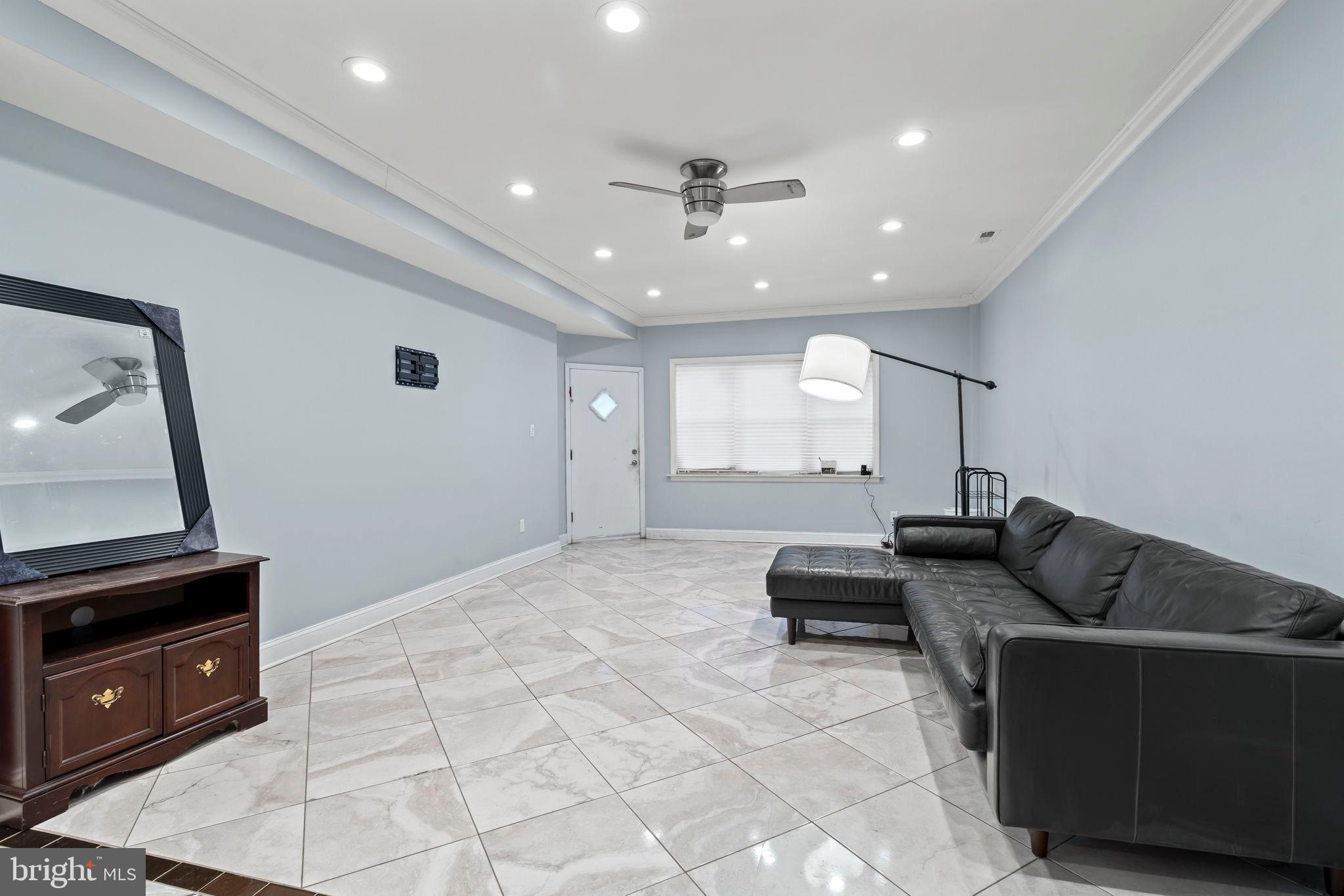 PHILADELPHIA (NORTHEAST) - Residential