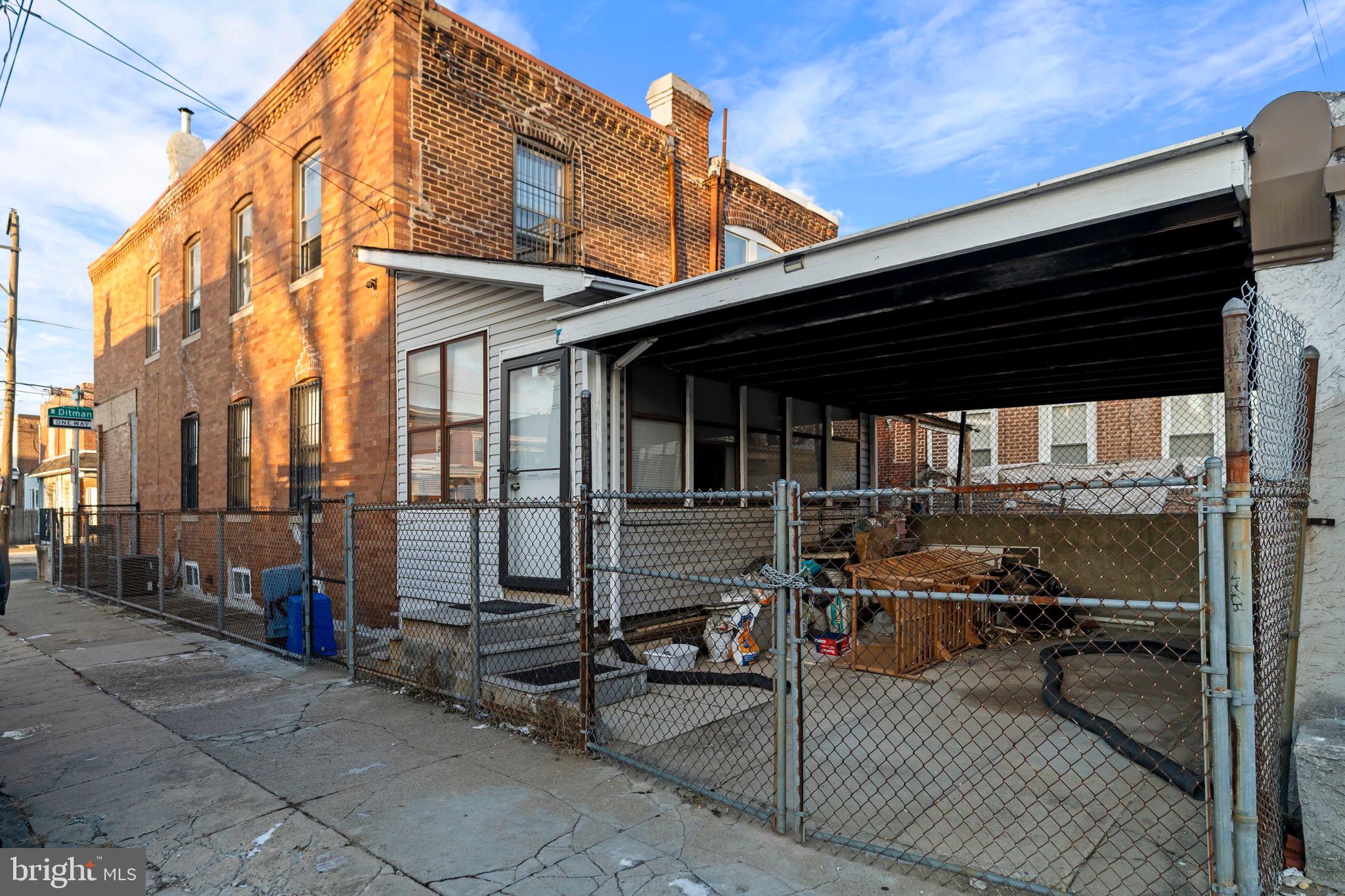 PHILADELPHIA (NORTHEAST) - Residential