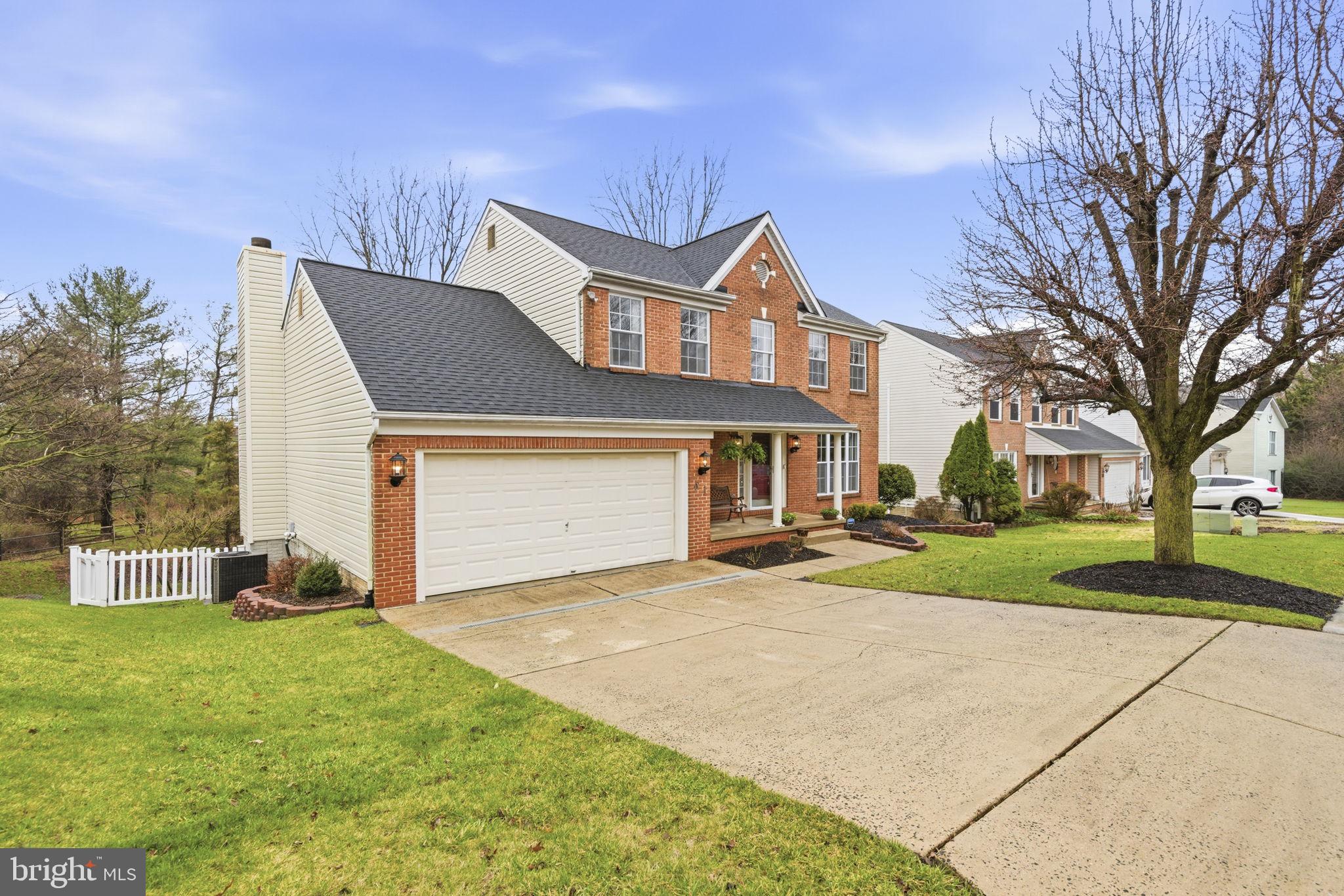 PERRY HALL COURTS - Residential