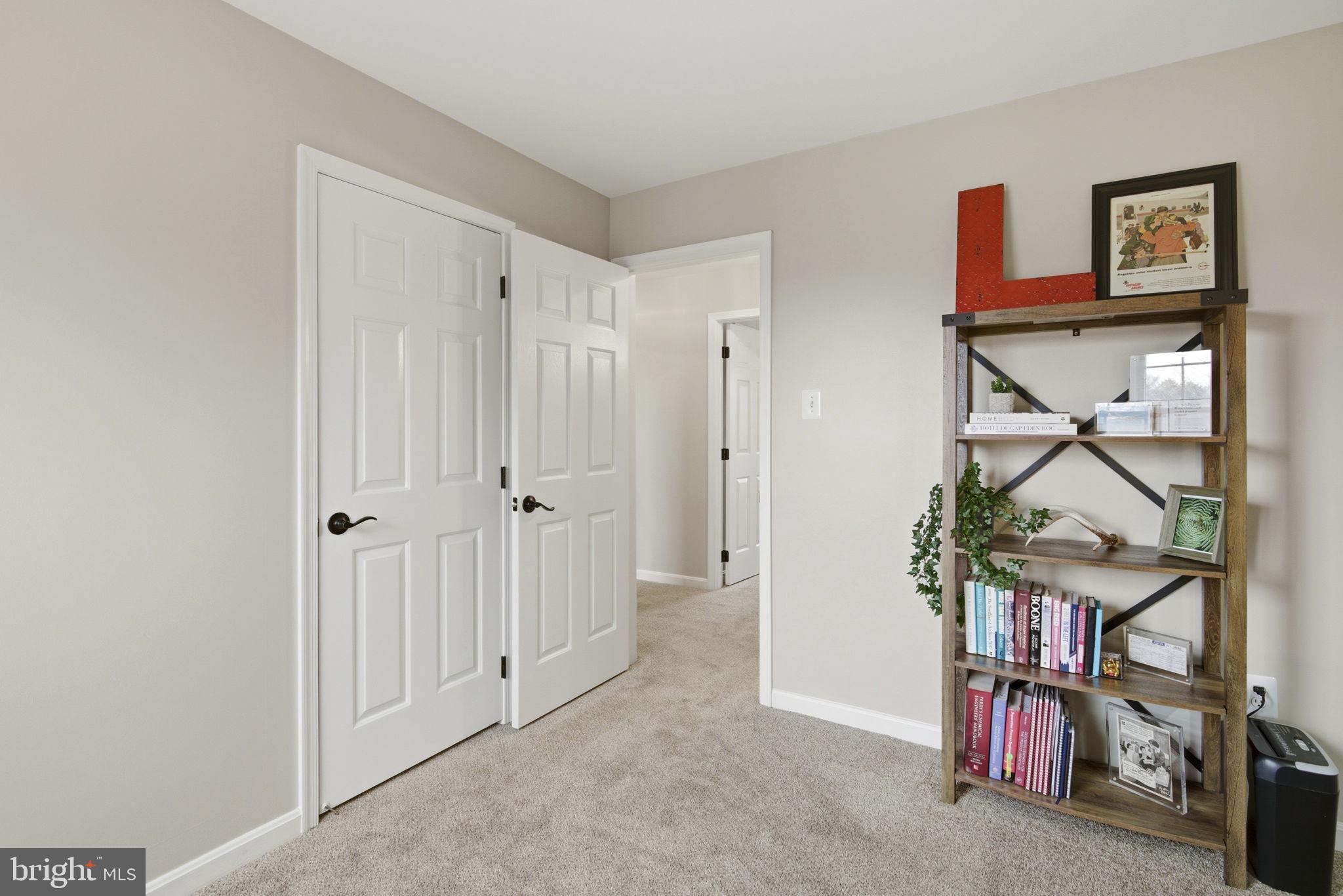 PERRY HALL COURTS - Residential