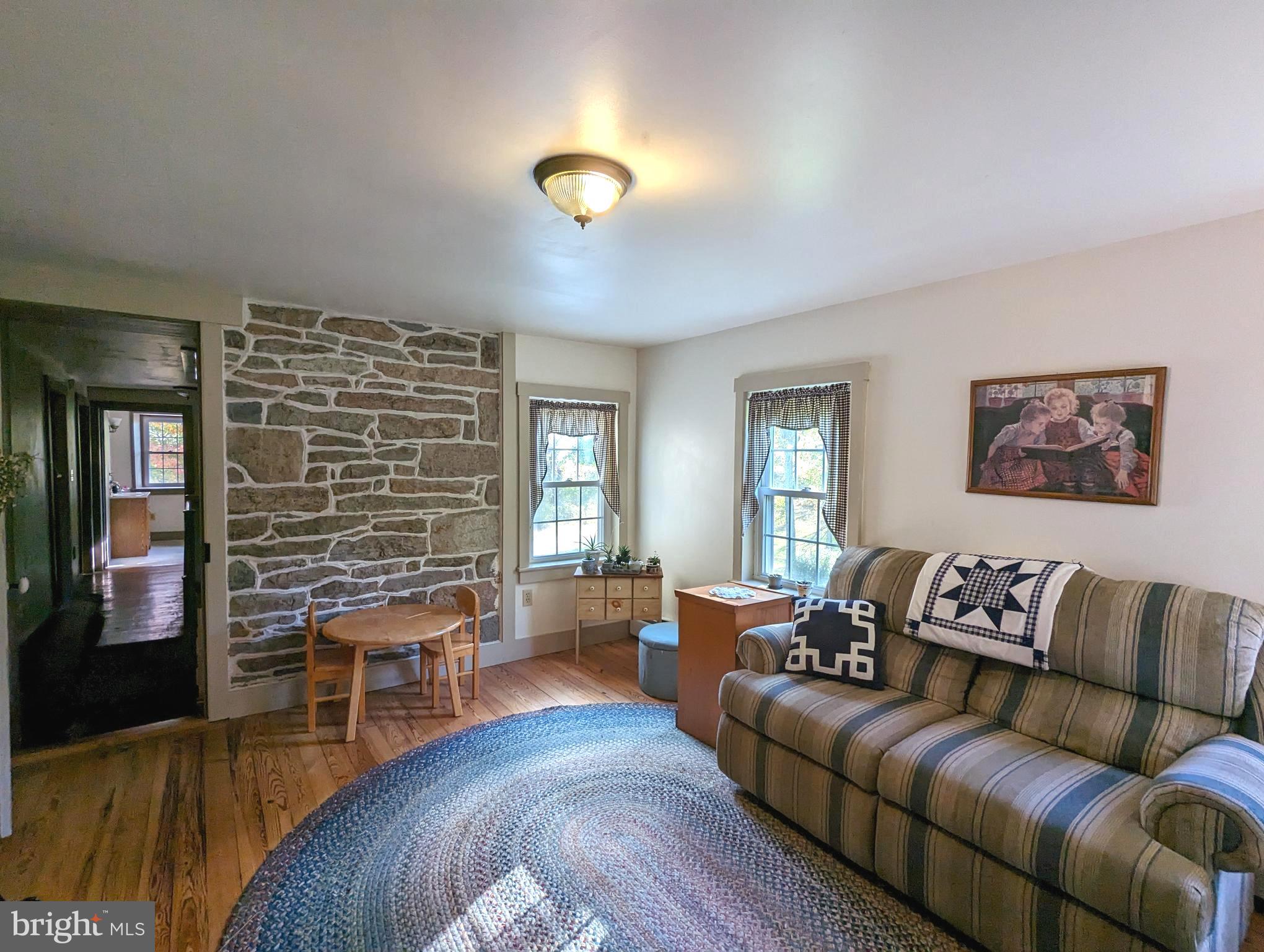 RURAL FAIRFIELD - Residential