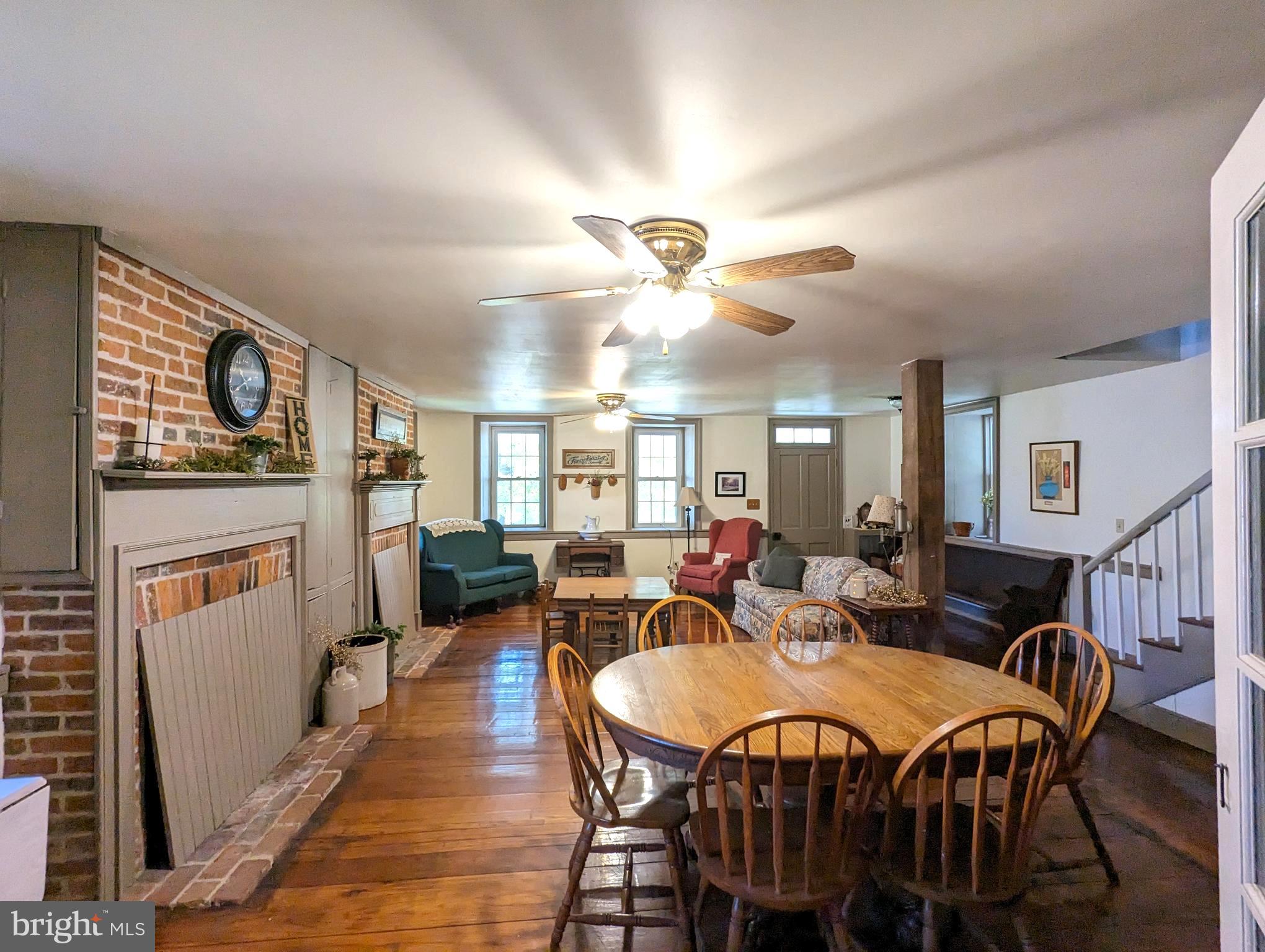 RURAL FAIRFIELD - Residential