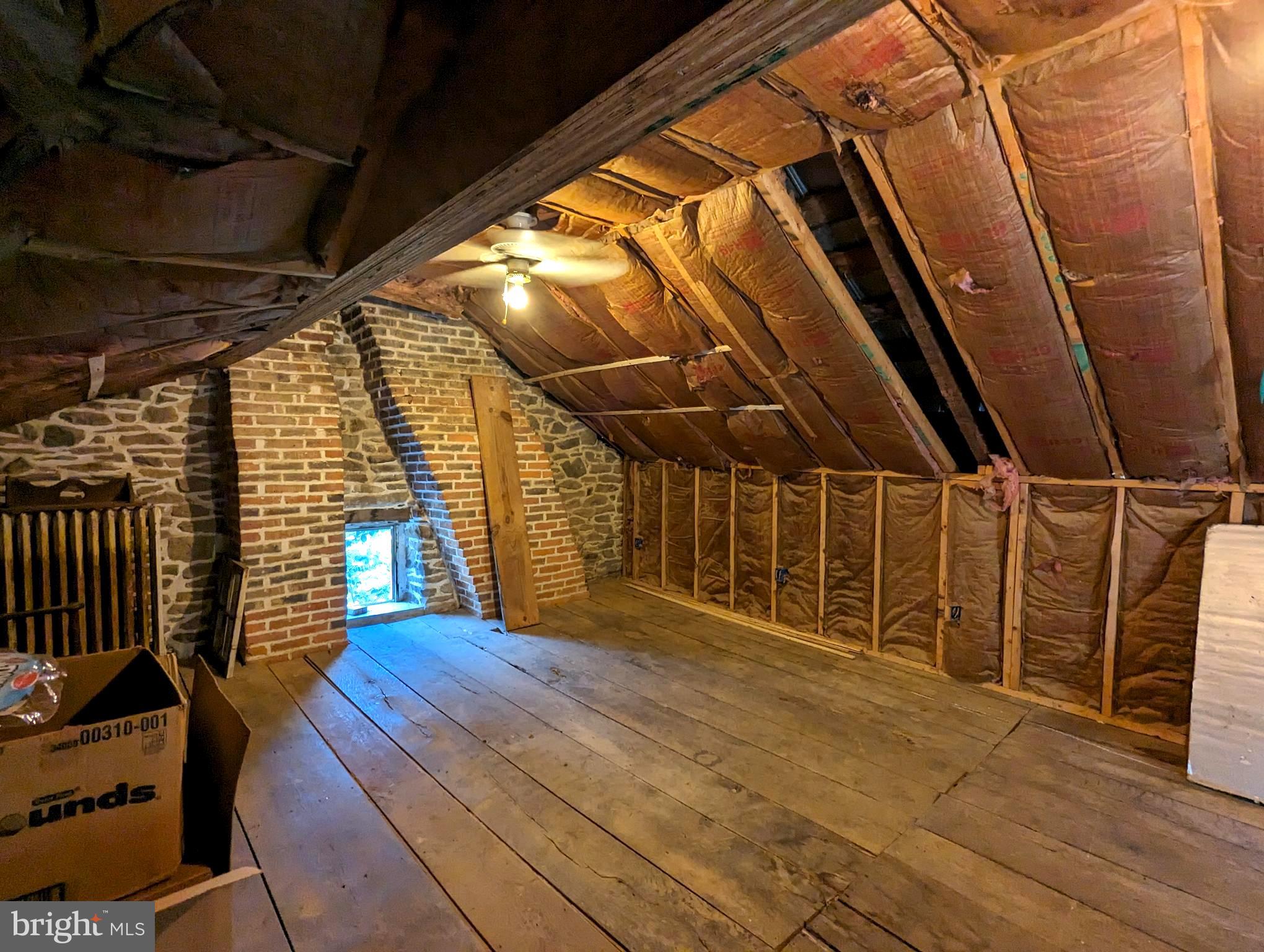 RURAL FAIRFIELD - Residential